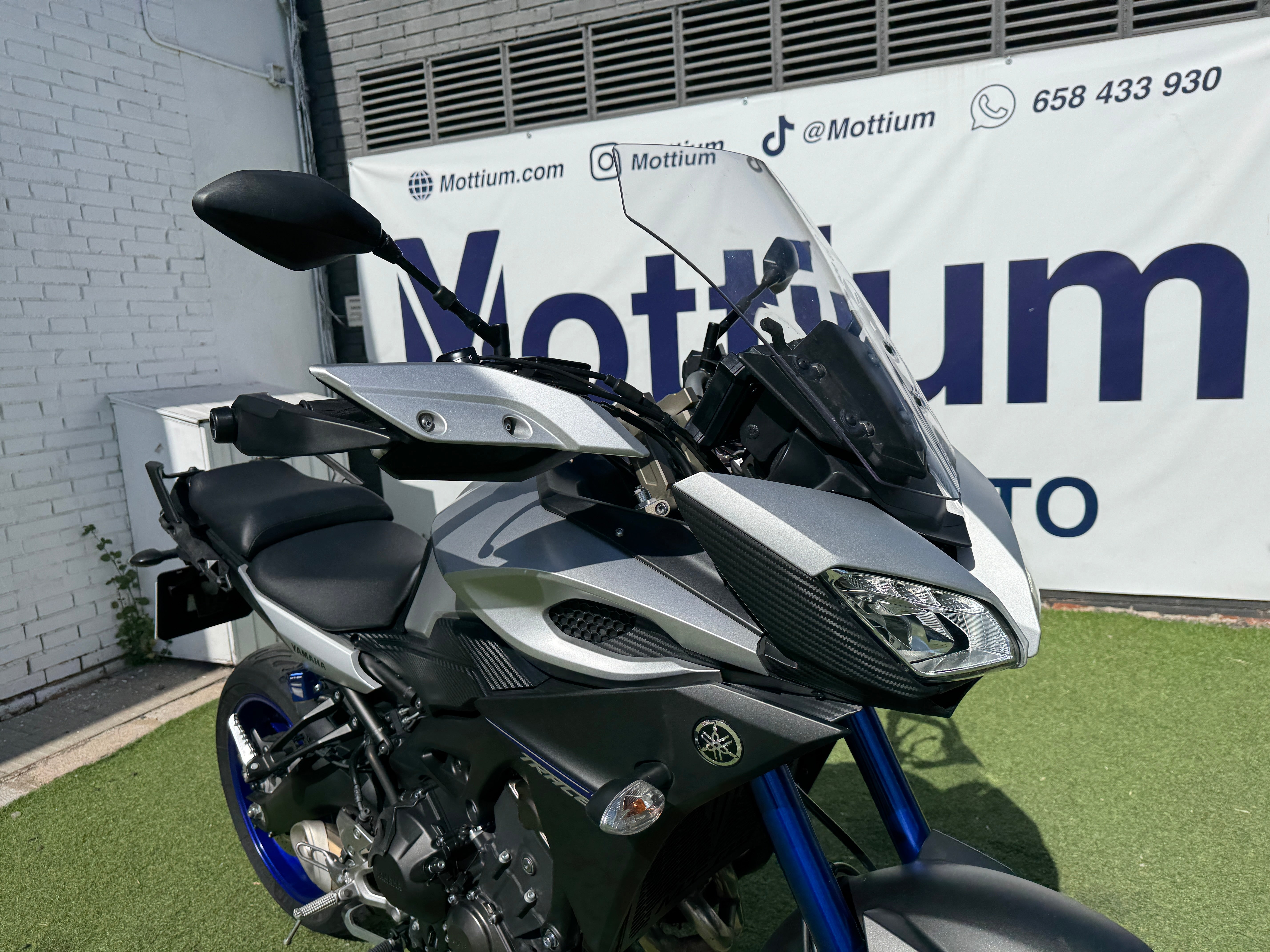 YAMAHA MT-09 TRACER