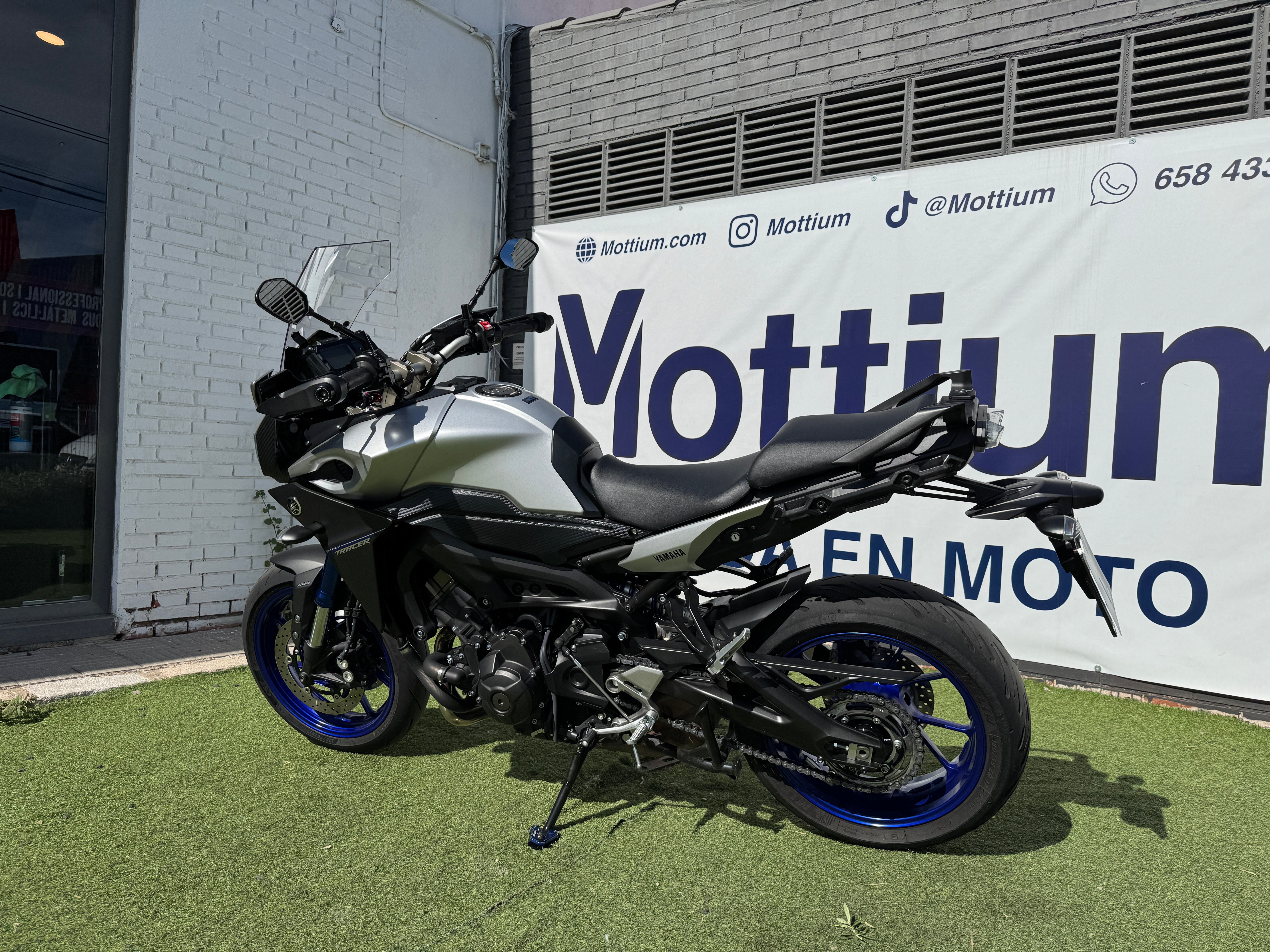 YAMAHA MT-09 TRACER