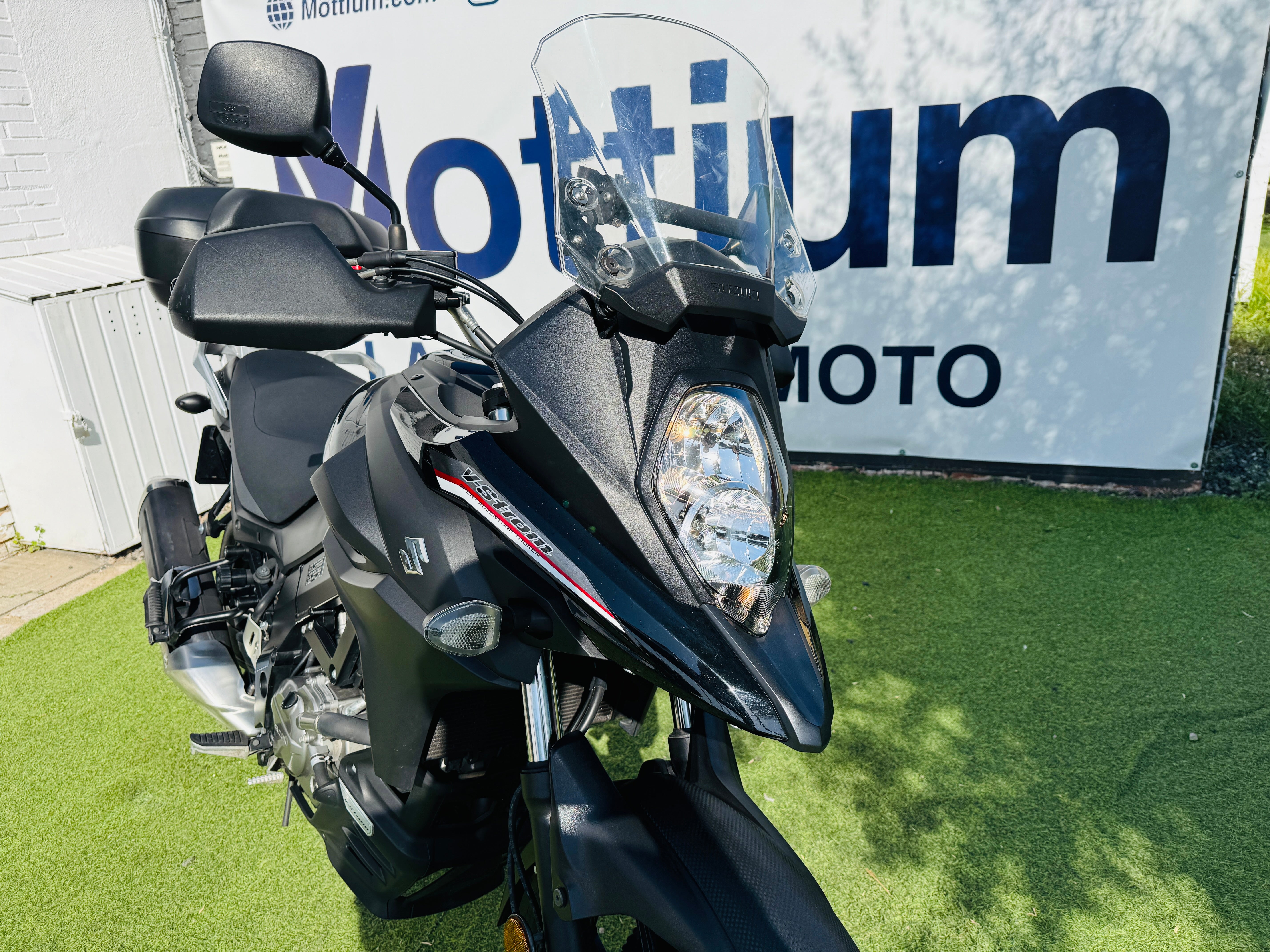 SUZUKI V-STROM 650