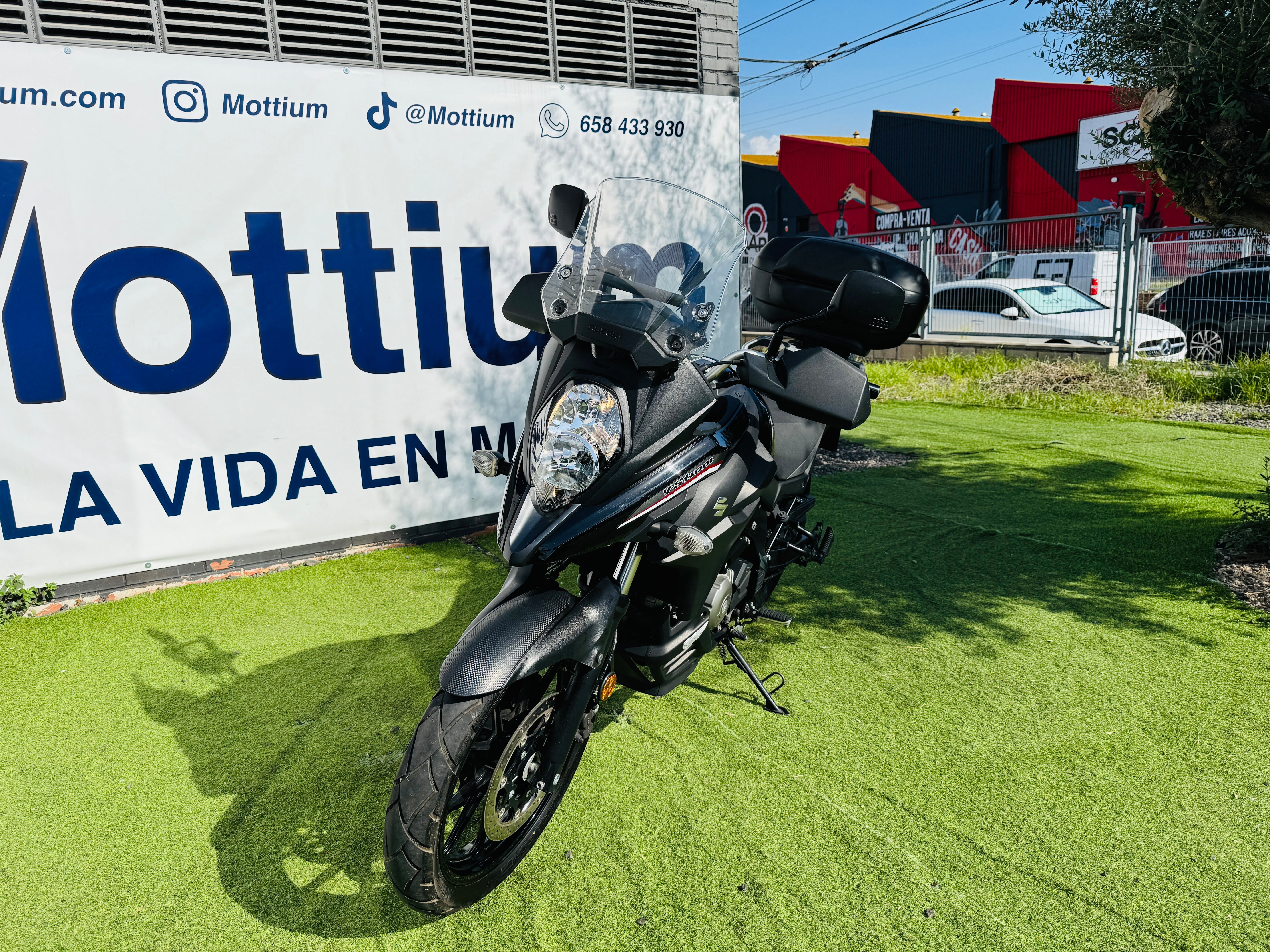 SUZUKI V-STROM 650