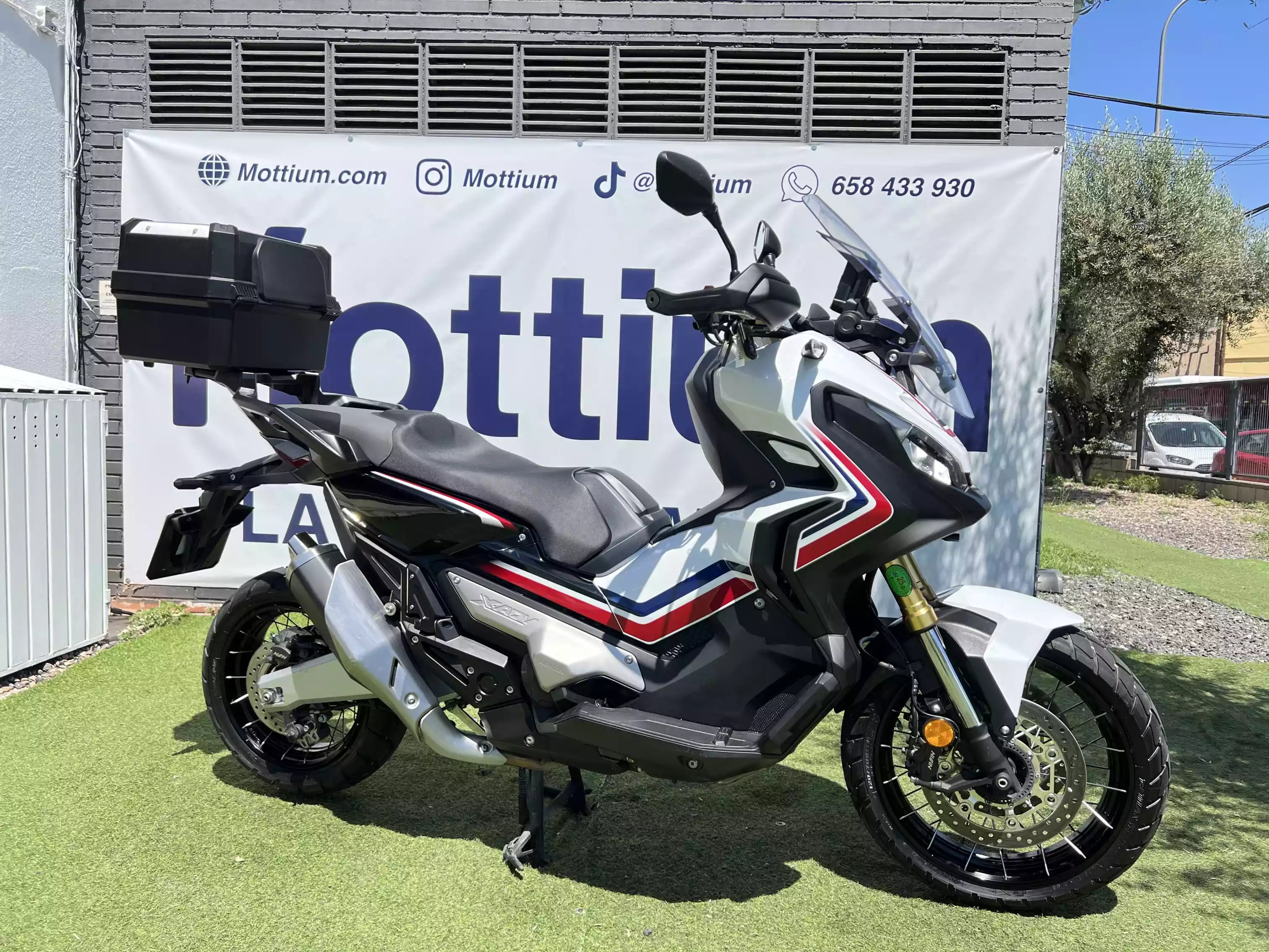 HONDA X-ADV