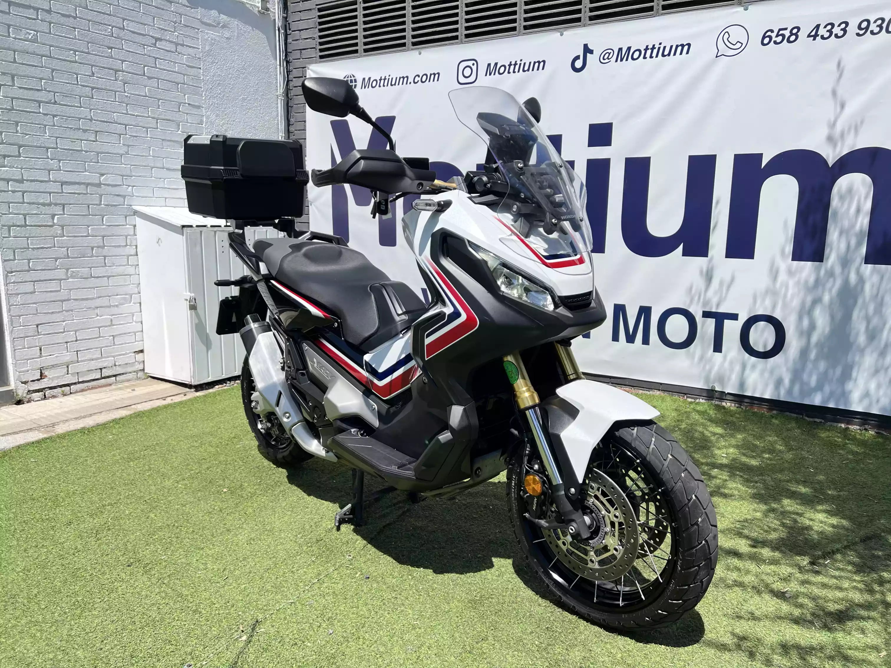 HONDA X-ADV