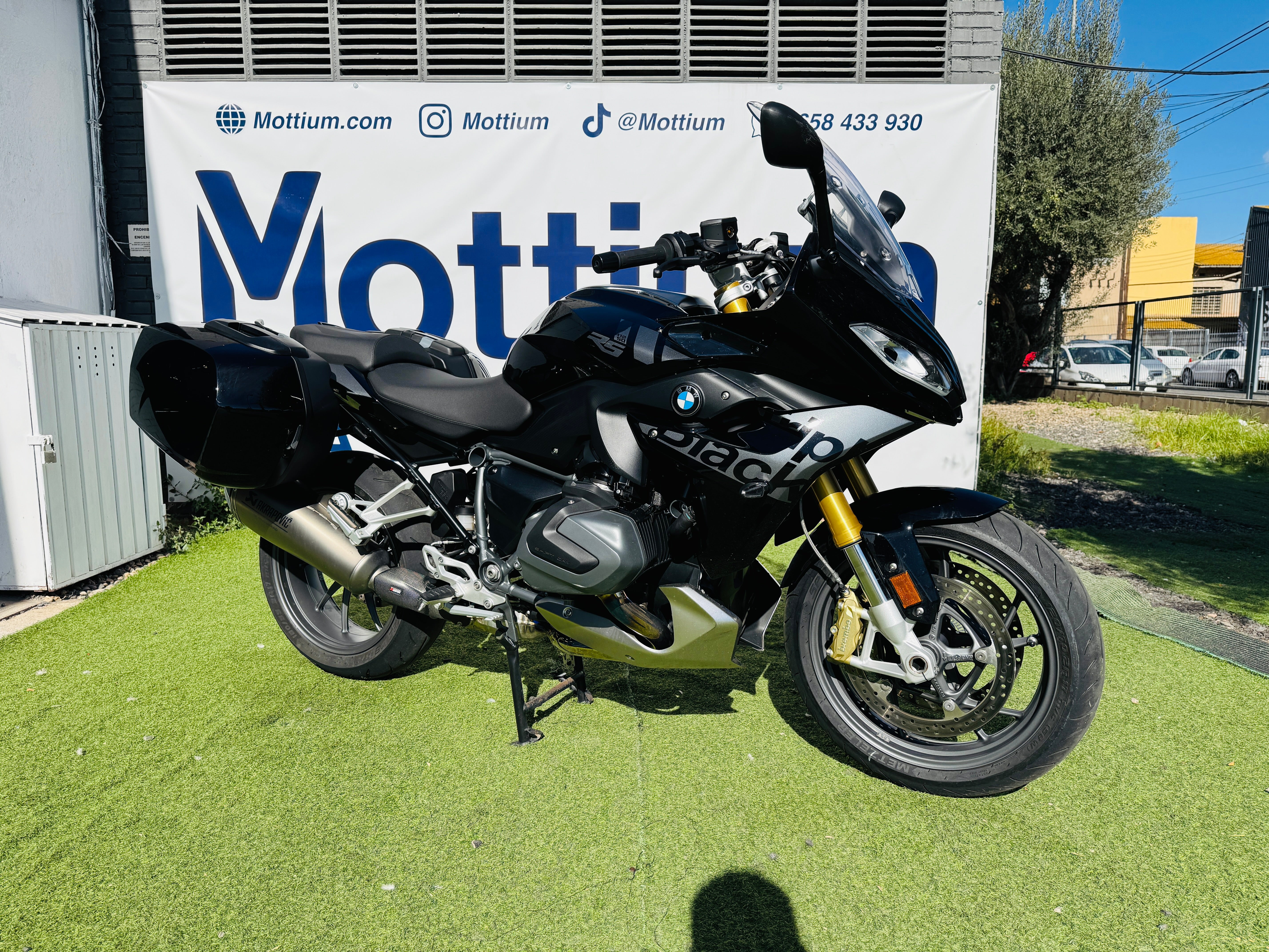 BMW R1250RS TRIPLE BLACK