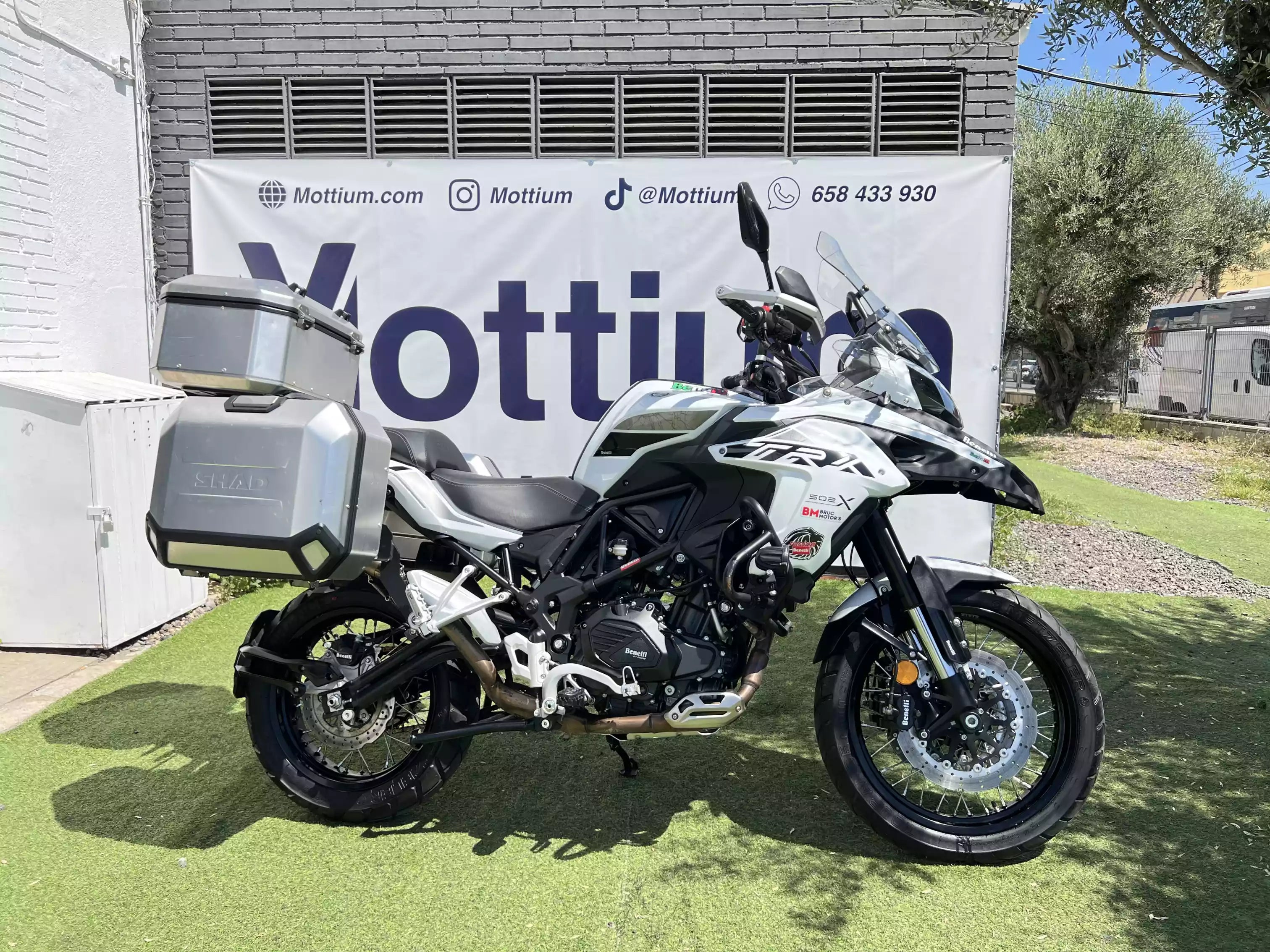 BENELLI TRK 502 X