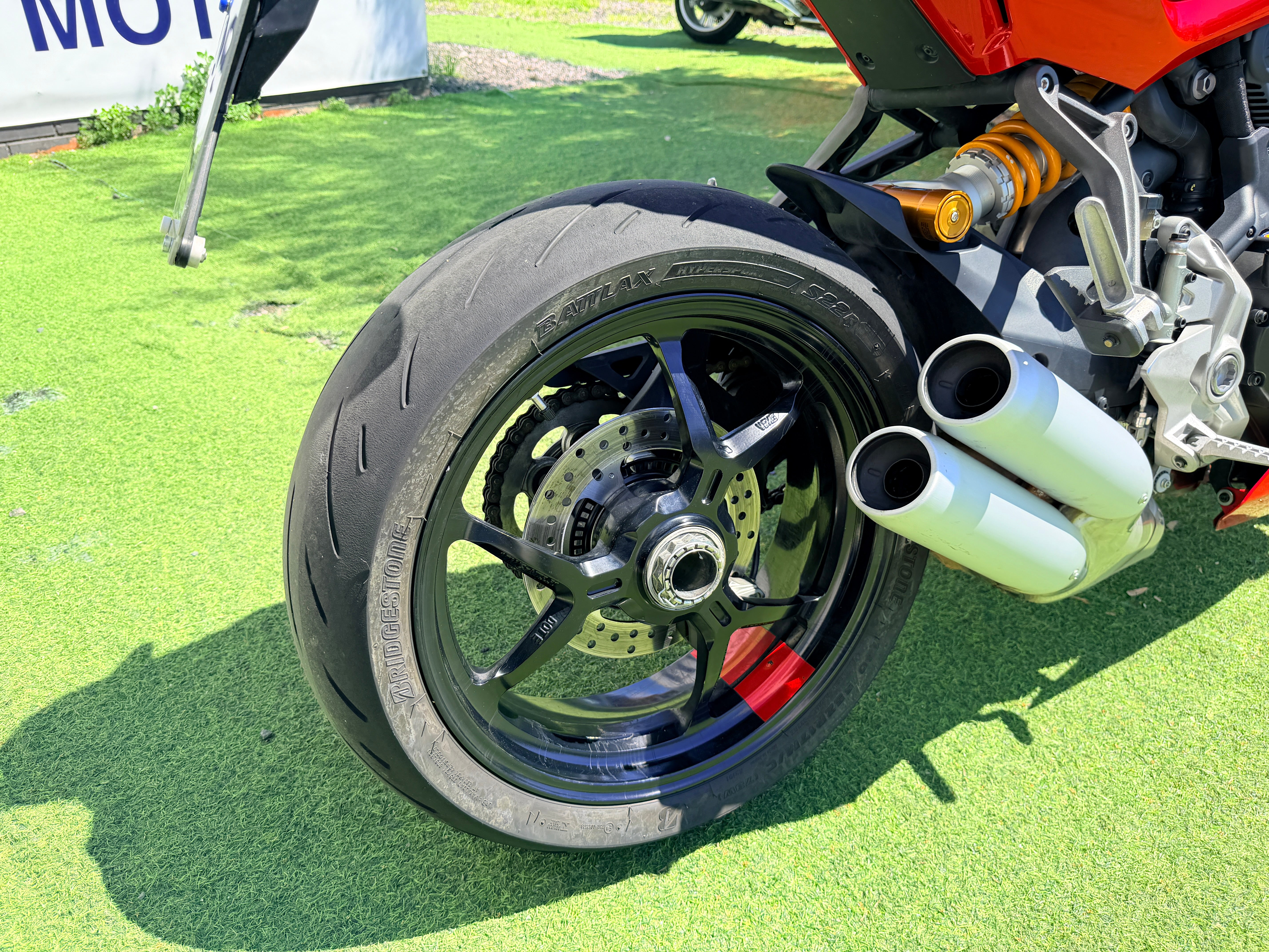 DUCATI SUPERSPORT 950S