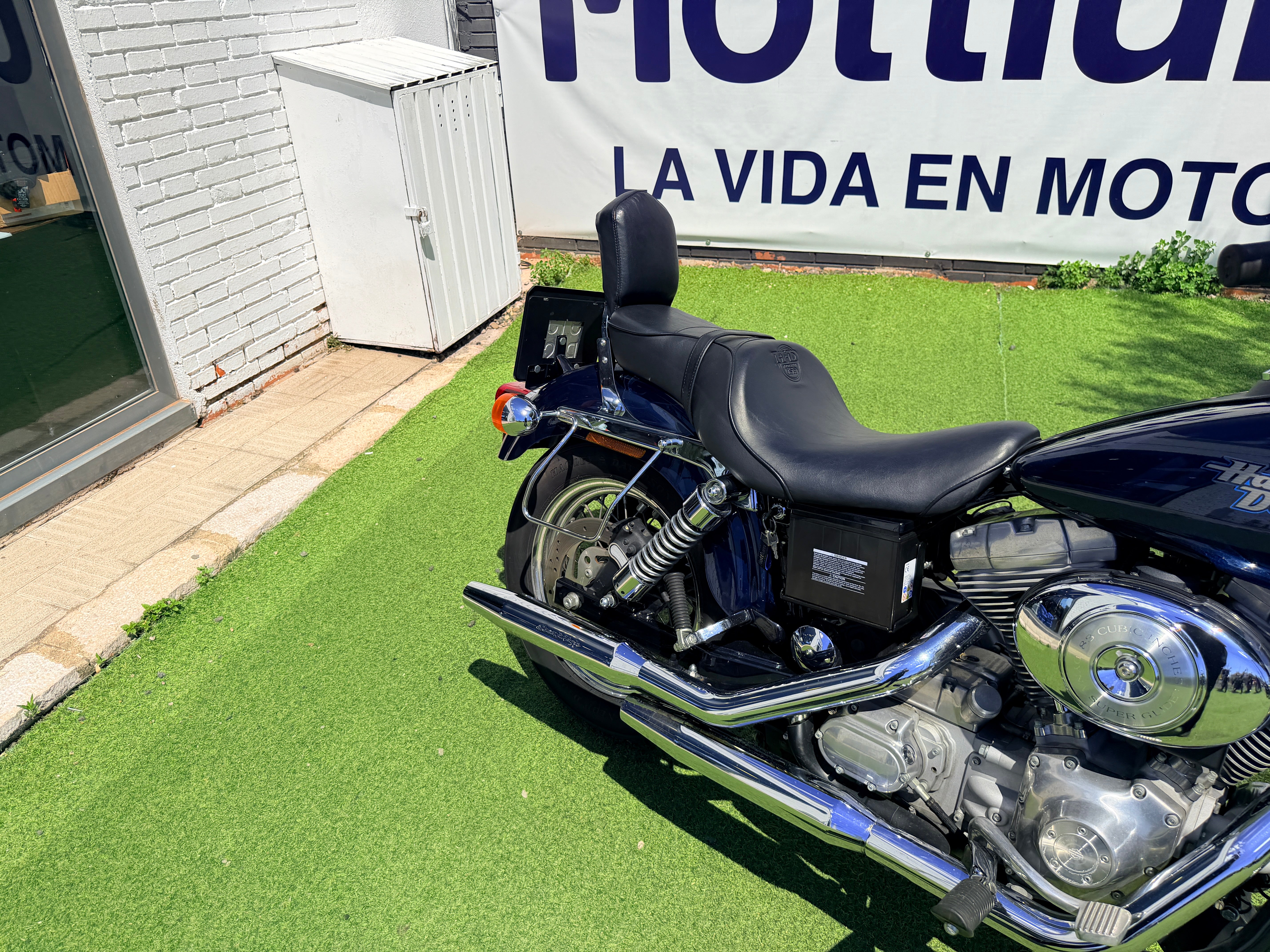 HARLEY DAVIDSON DYNA SUPER GLIDE