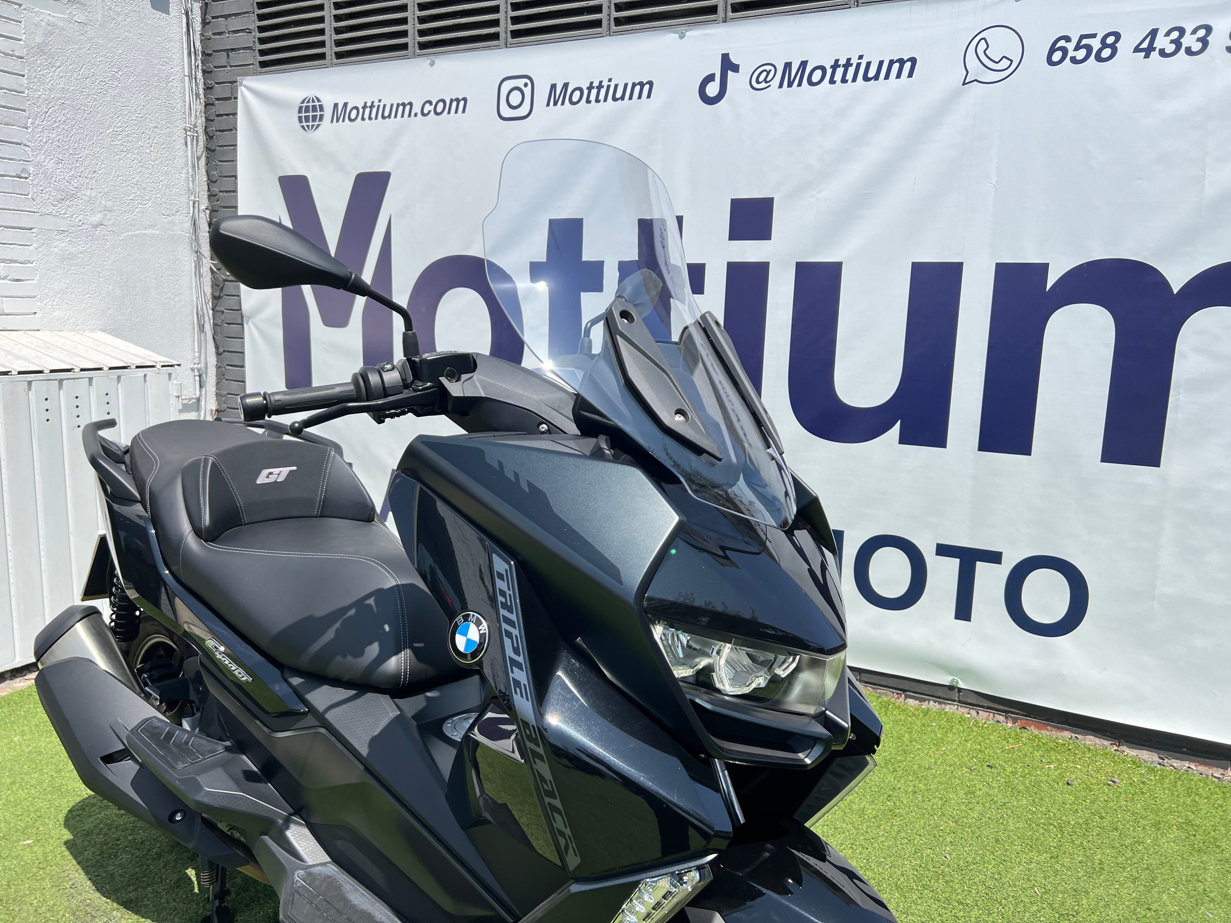 BMW C400GT TRIPE BLACK