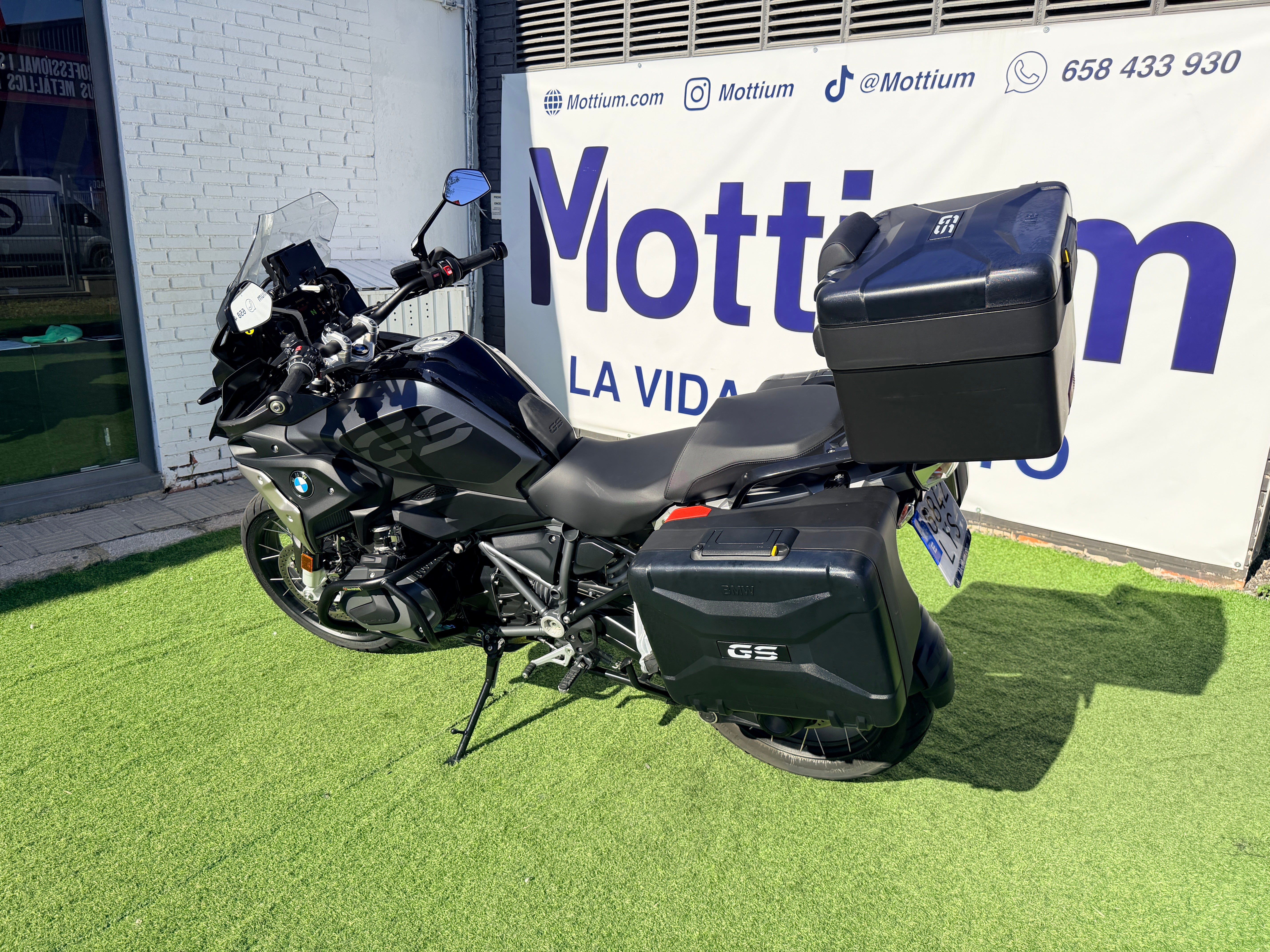 BMW R1250GS TRIPLE BLACK