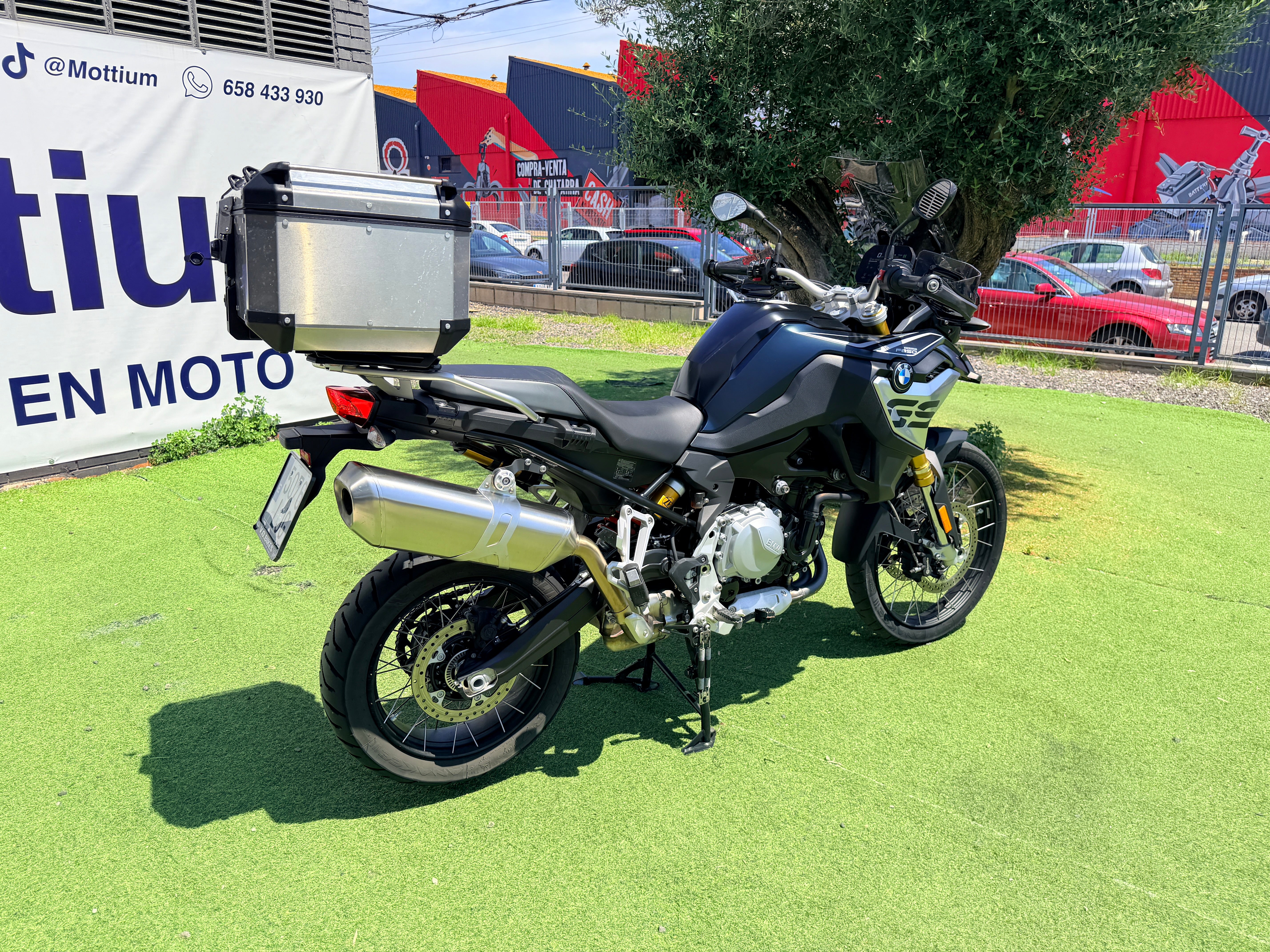 BMW F850GS