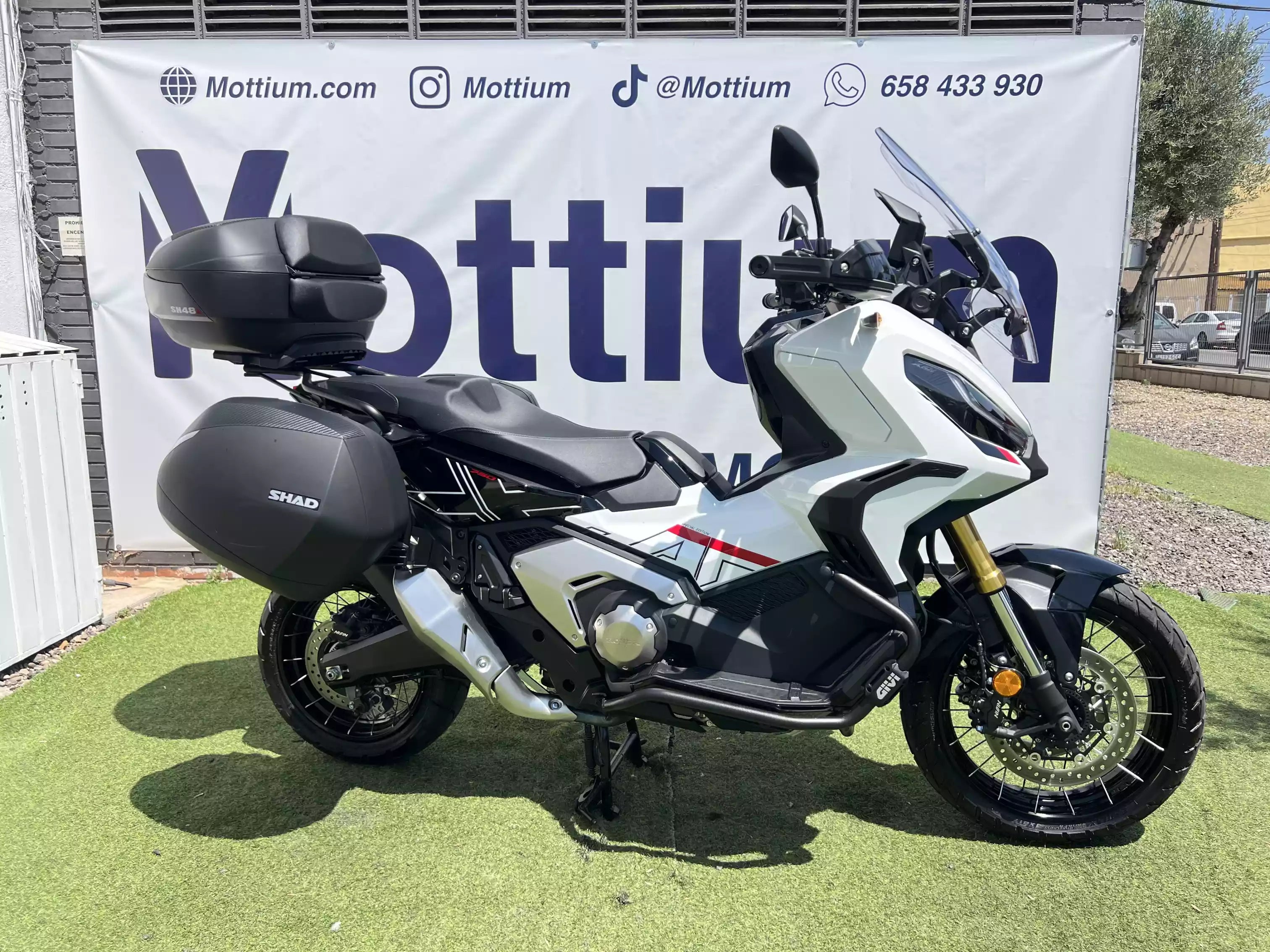HONDA X-ADV