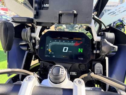 BMW R1250GS TRIPLE BLACK 1