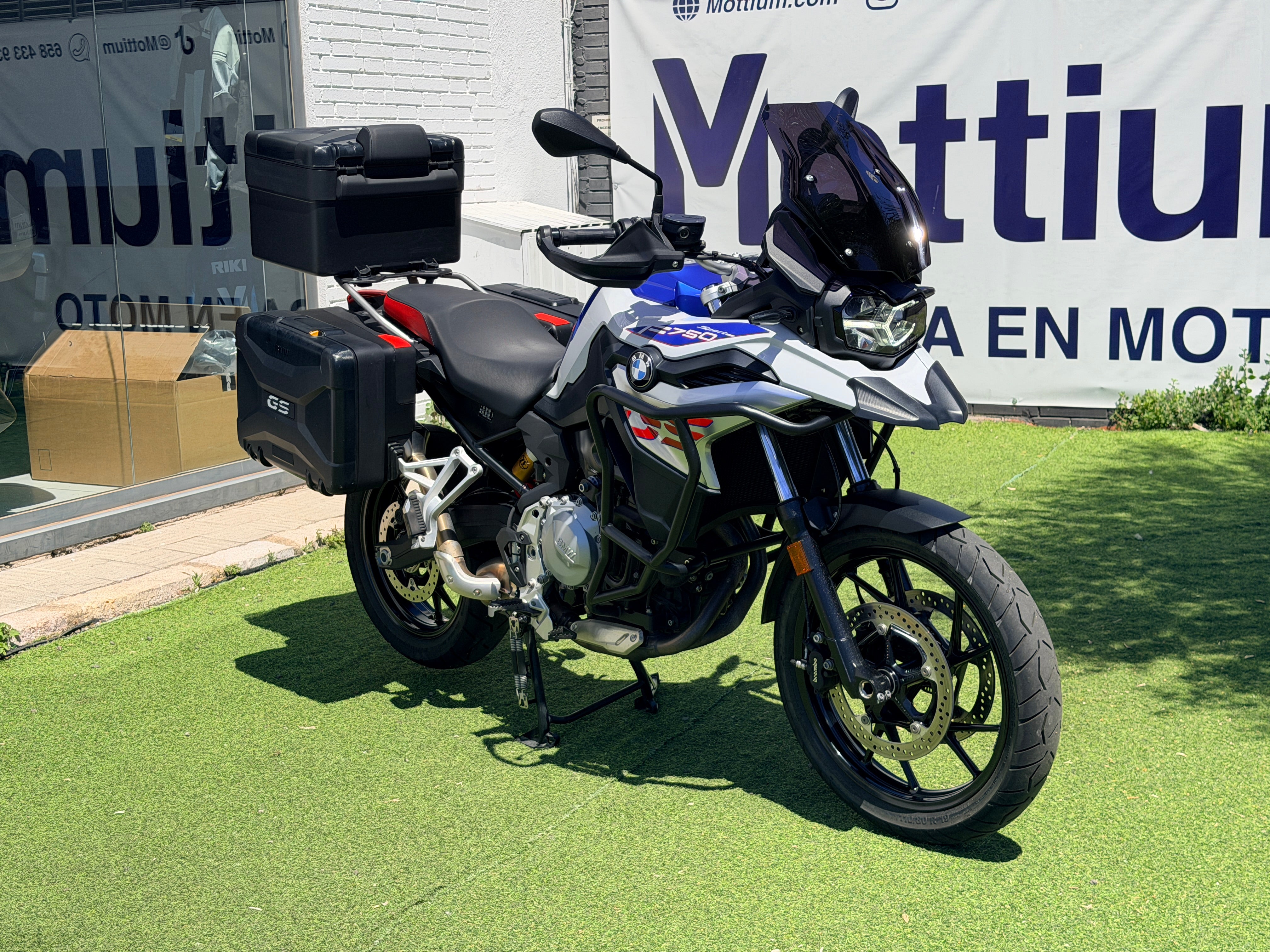 BMW F750GS