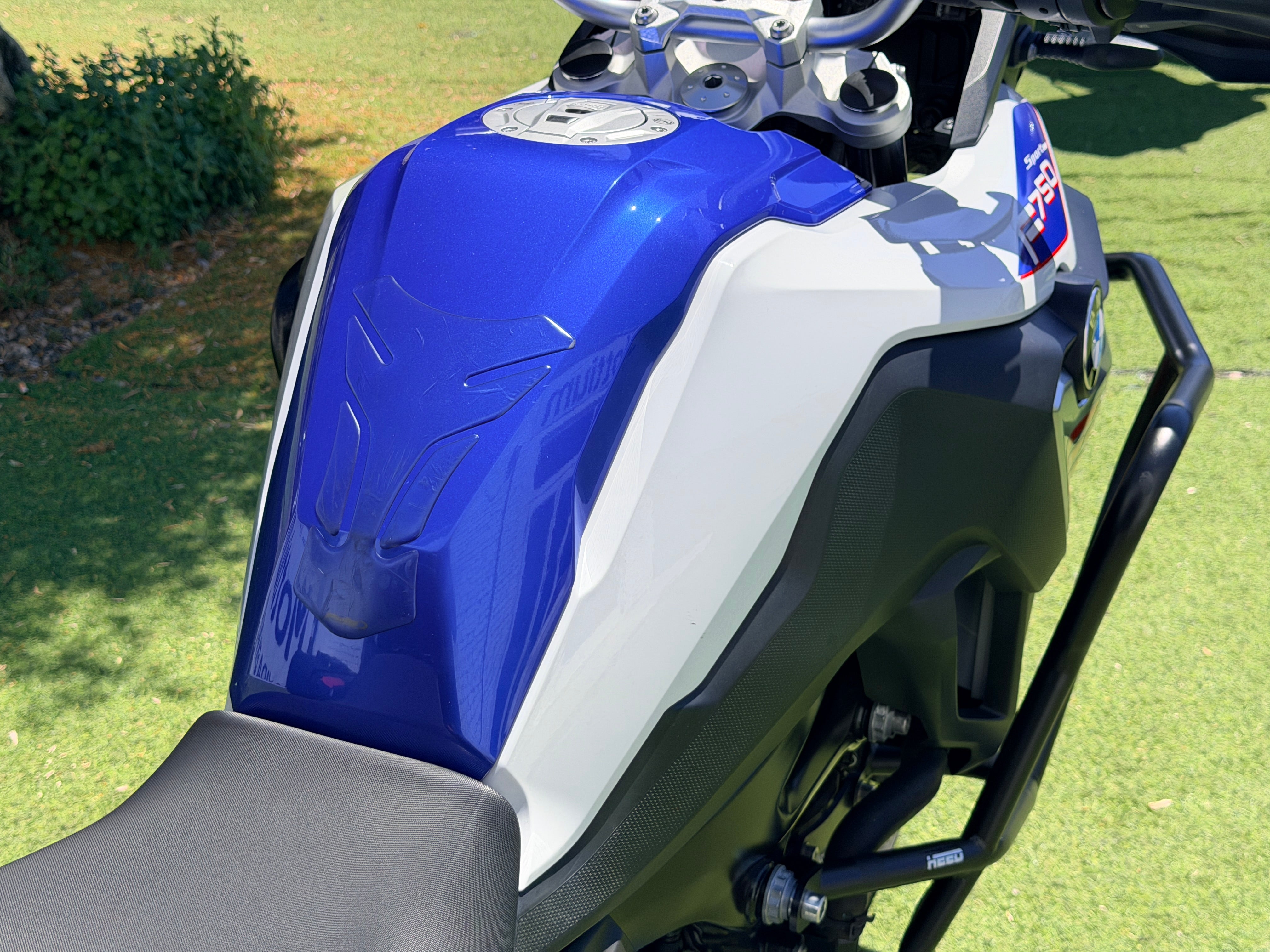 BMW F750GS