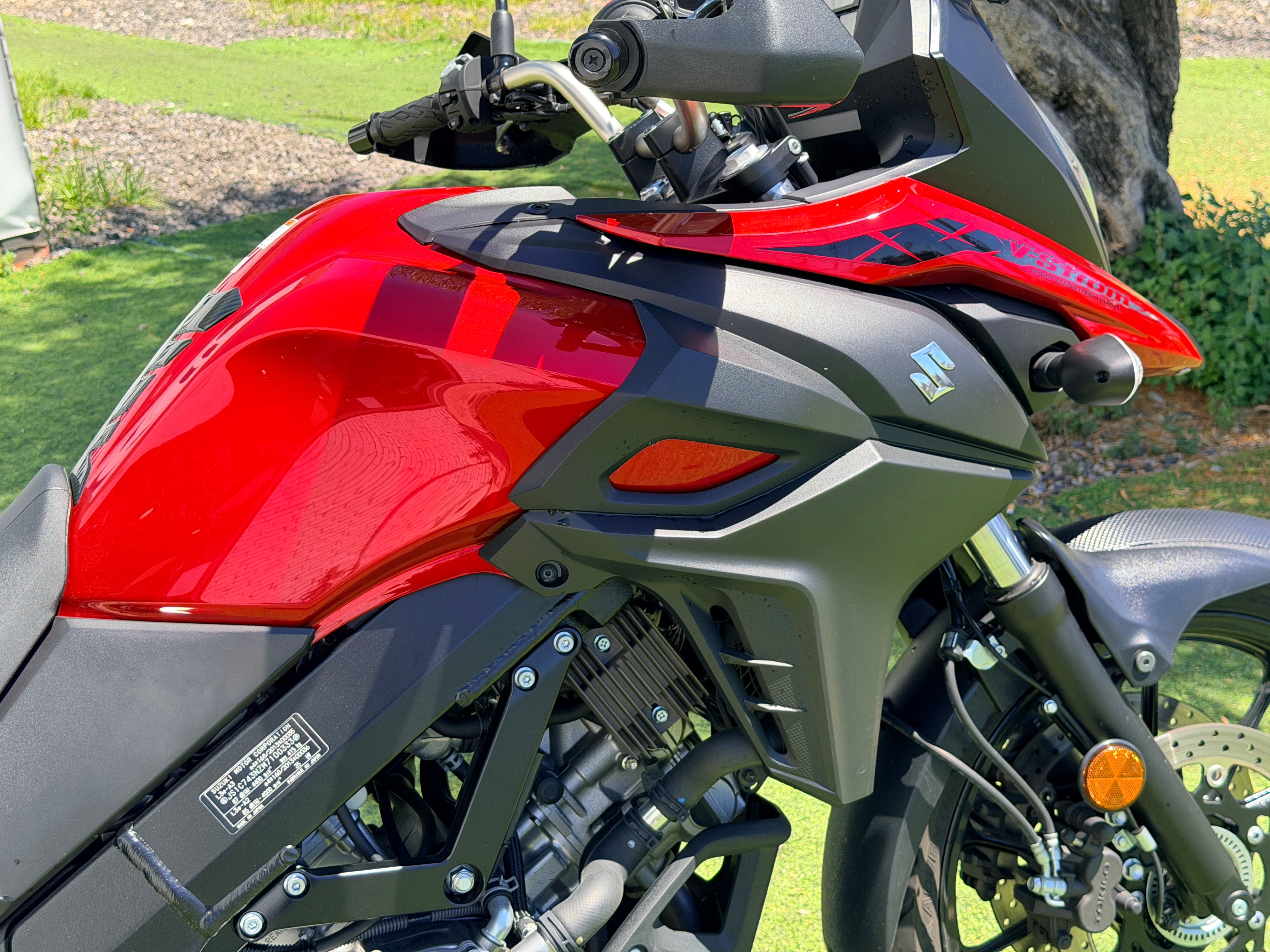 SUZUKI V-STROM 650