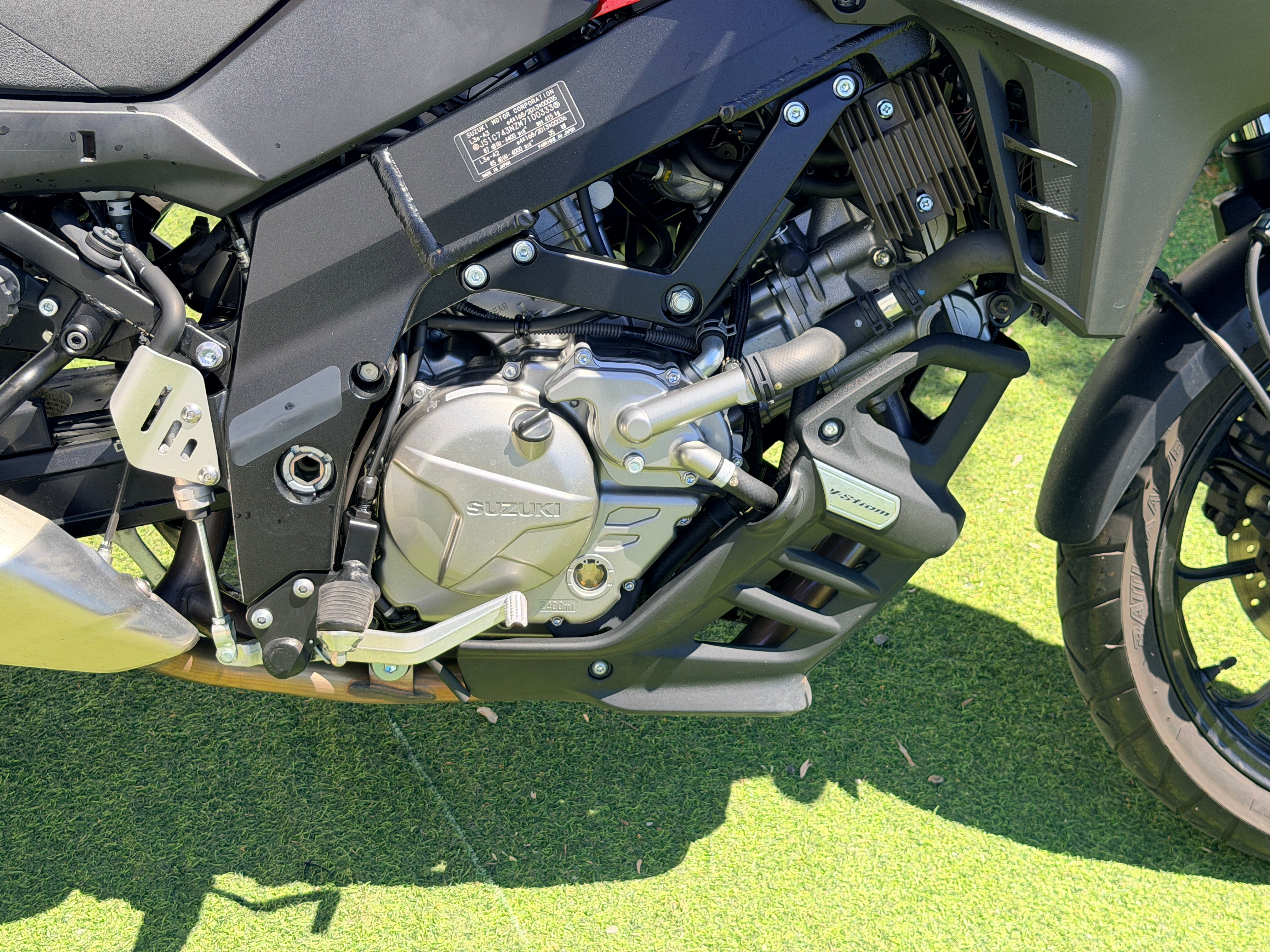 SUZUKI V-STROM 650