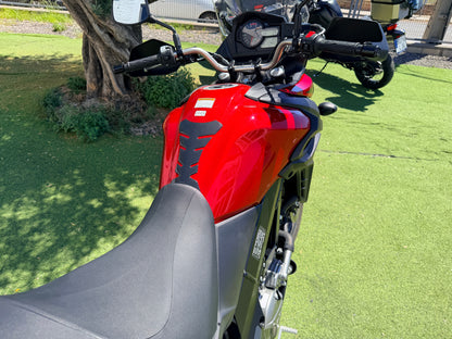 SUZUKI V-STROM 650