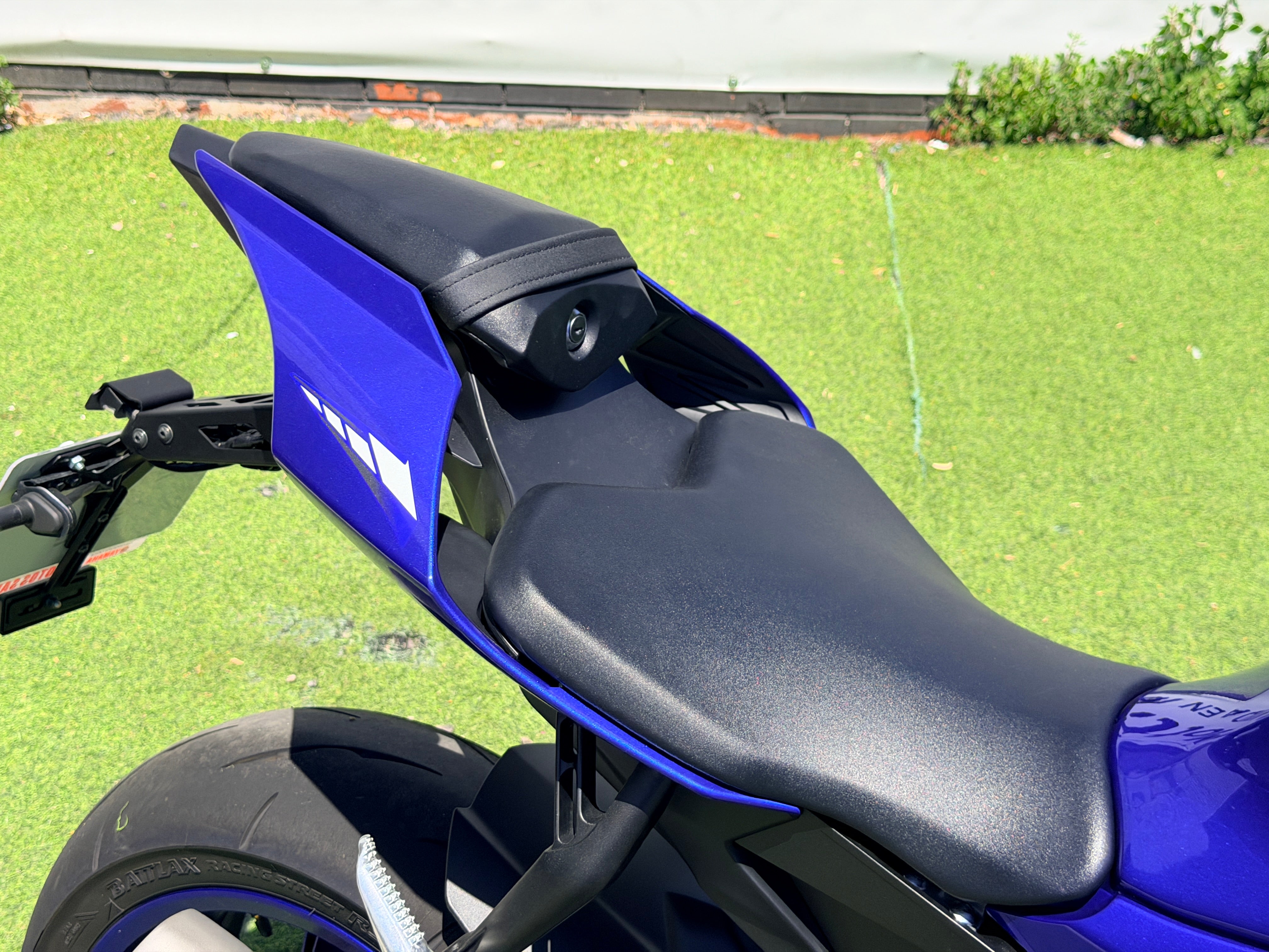 YAMAHA YZF R1