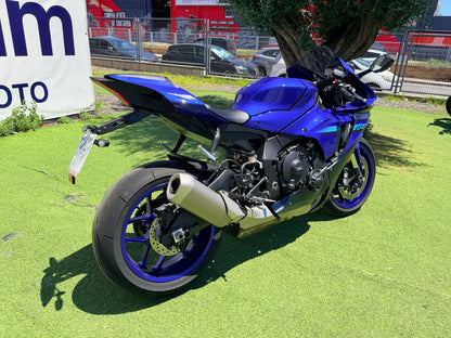 YAMAHA YZF R1