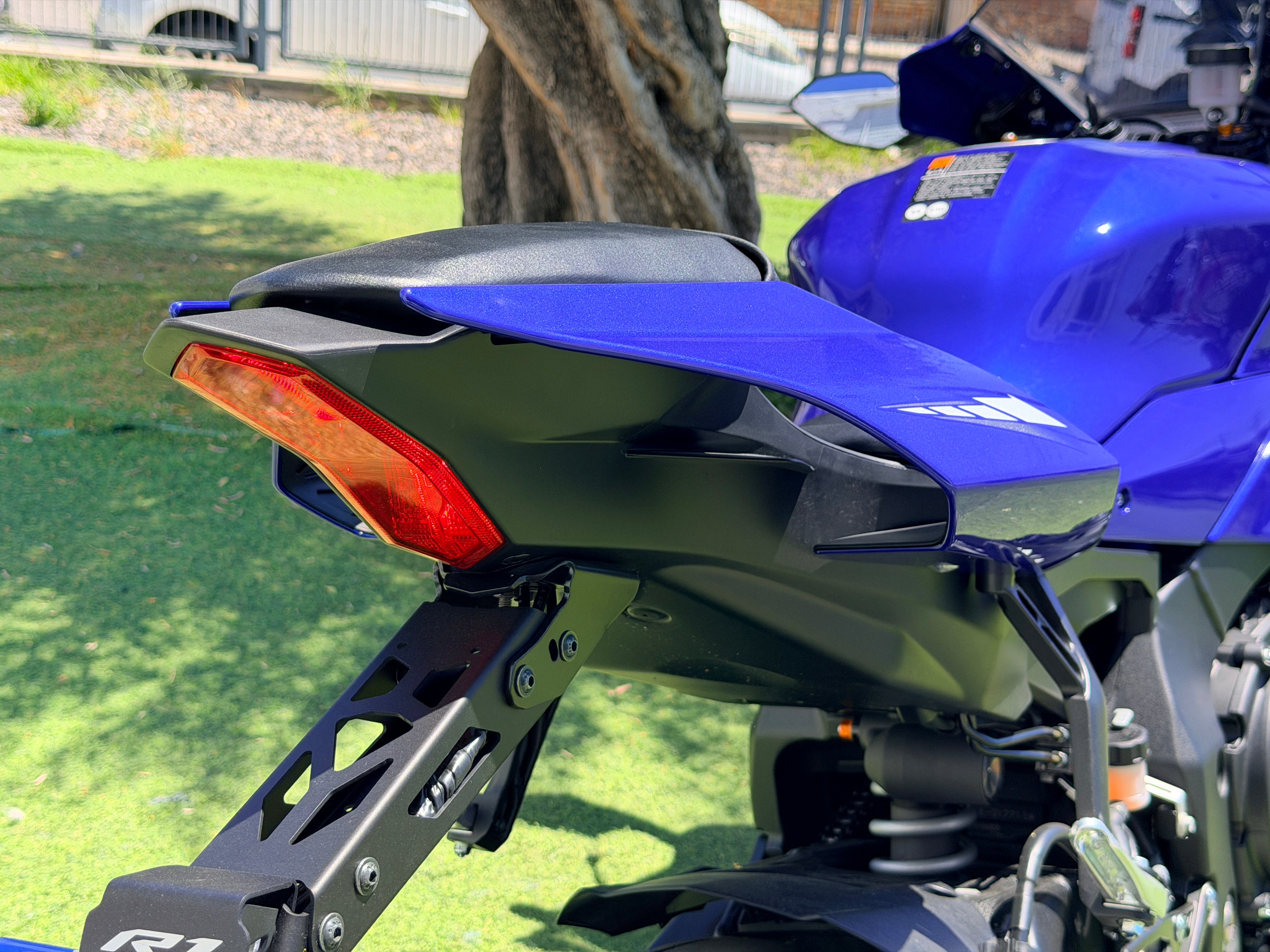 YAMAHA YZF R1