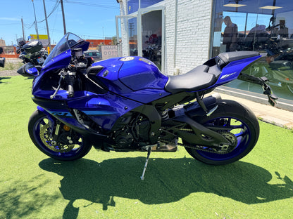 YAMAHA YZF R1