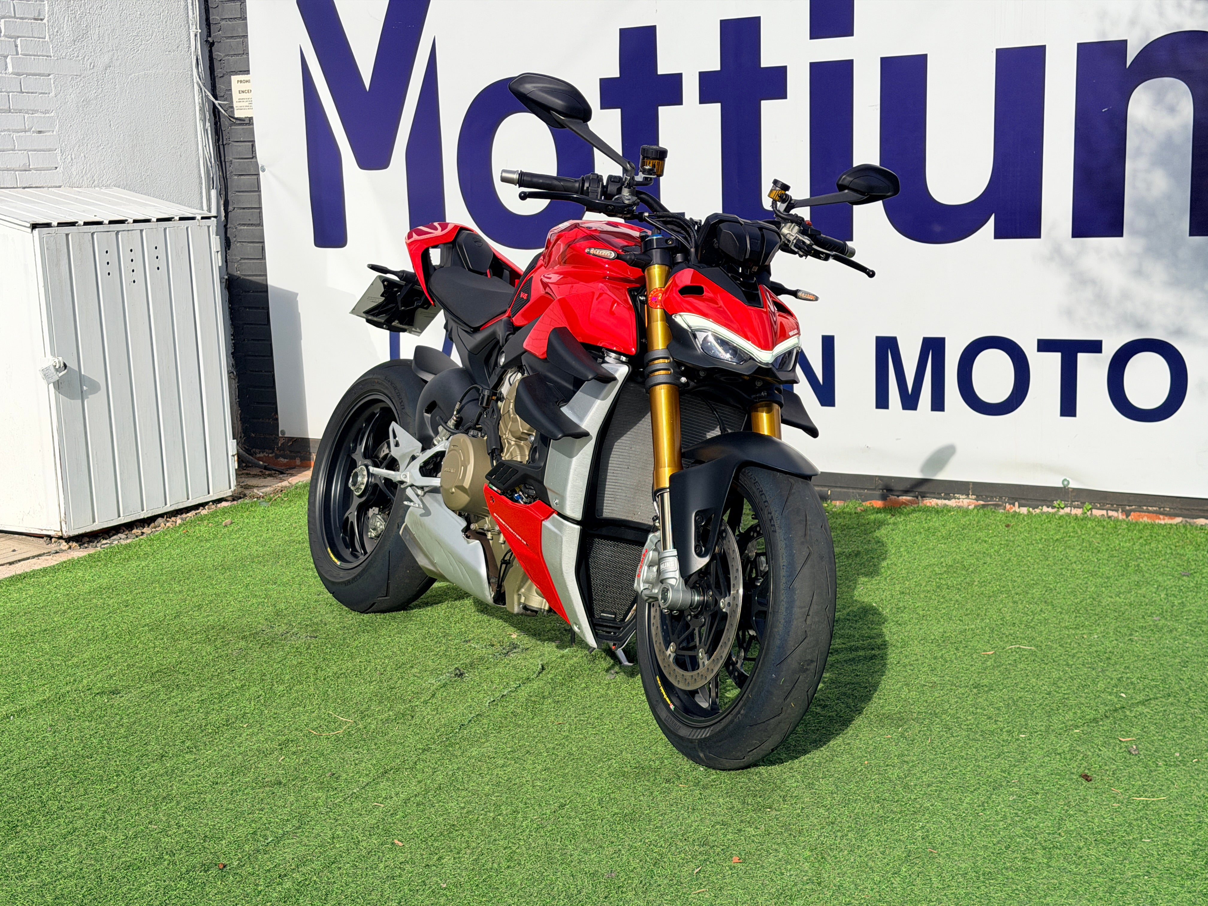 DUCATI STREETFIGHTER V4 S