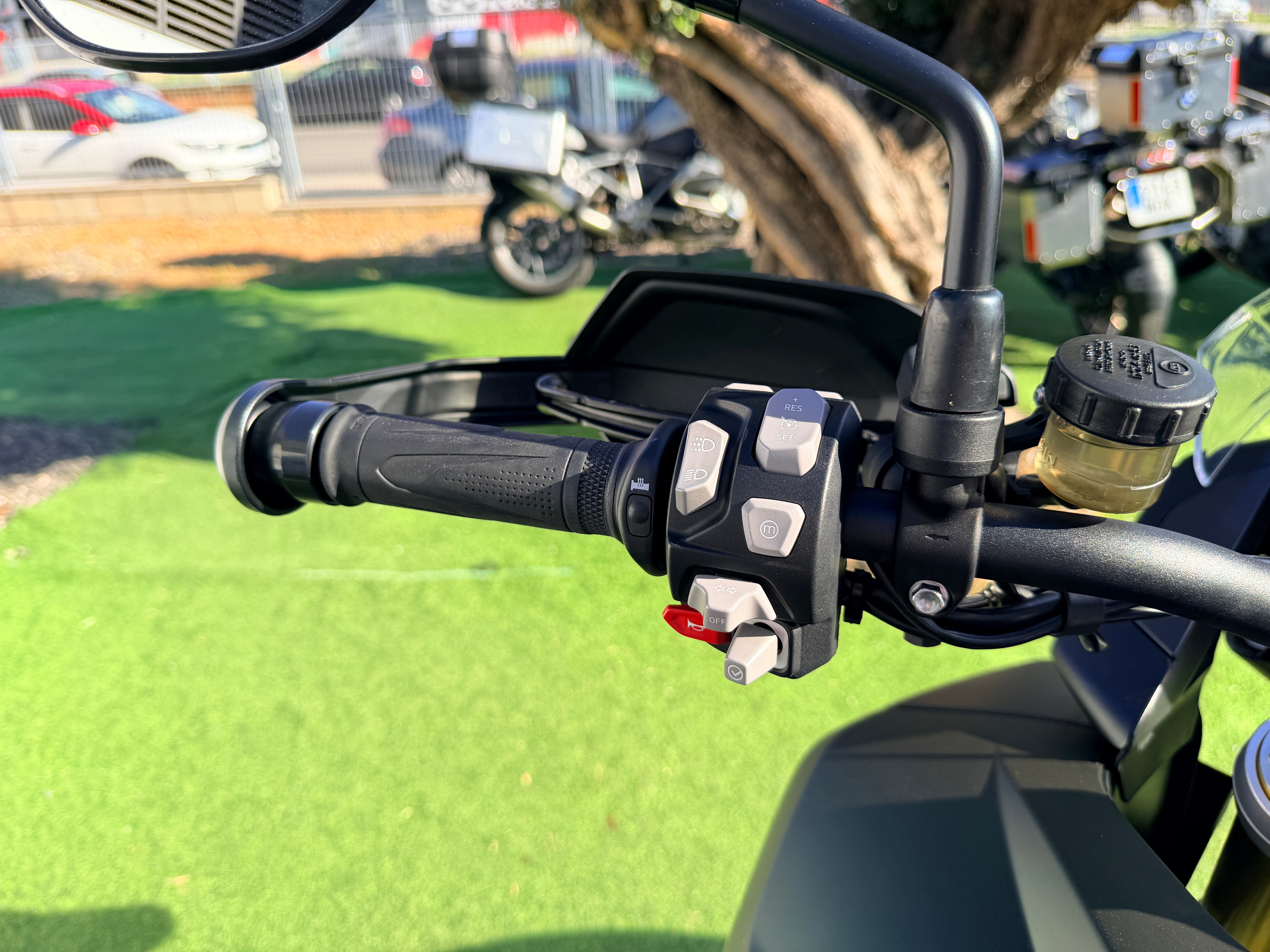 TRIUMPH TIGER 1200 RALLY PRO