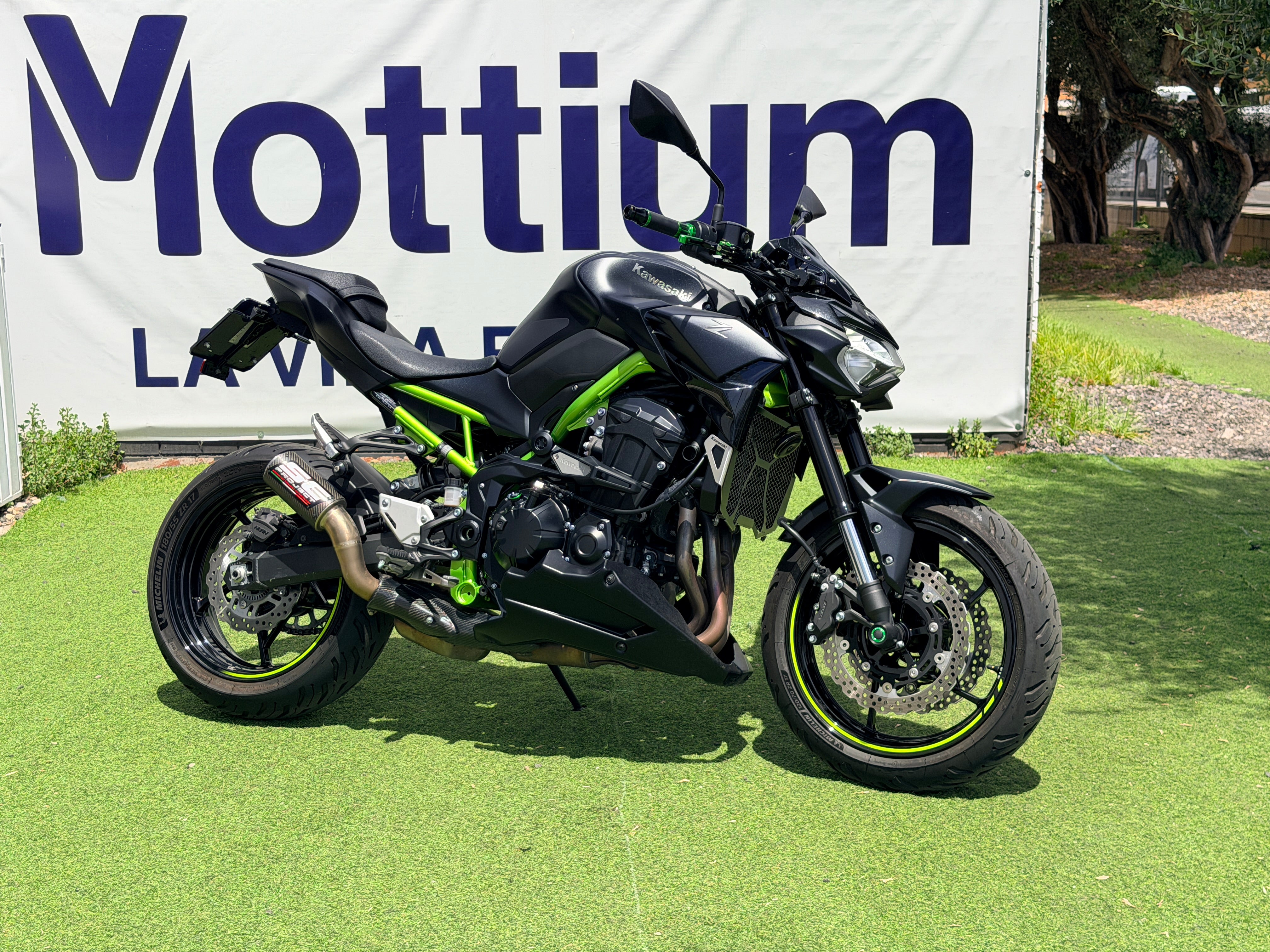 KAWASAKI Z900