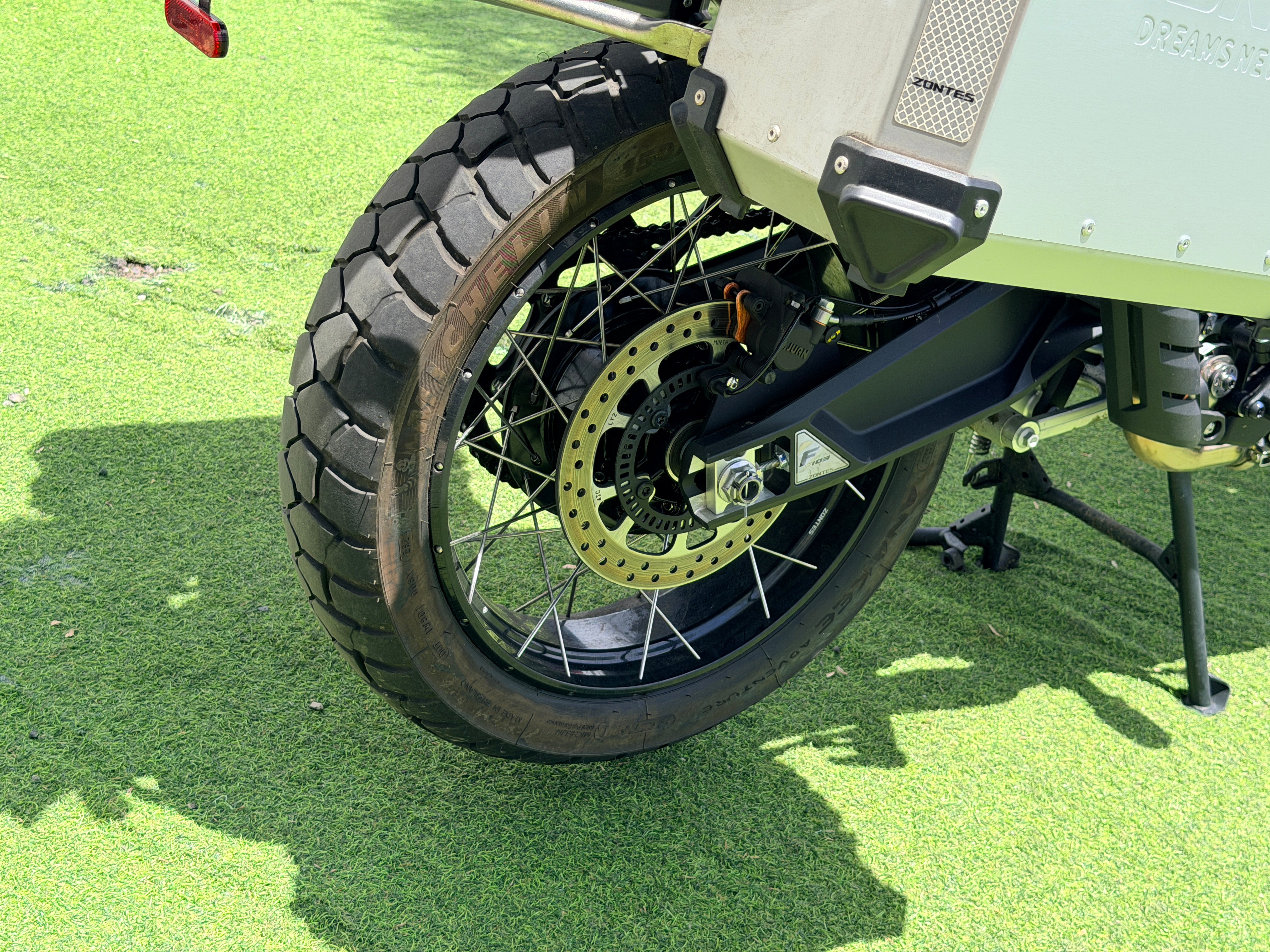 ZONTES 703 F