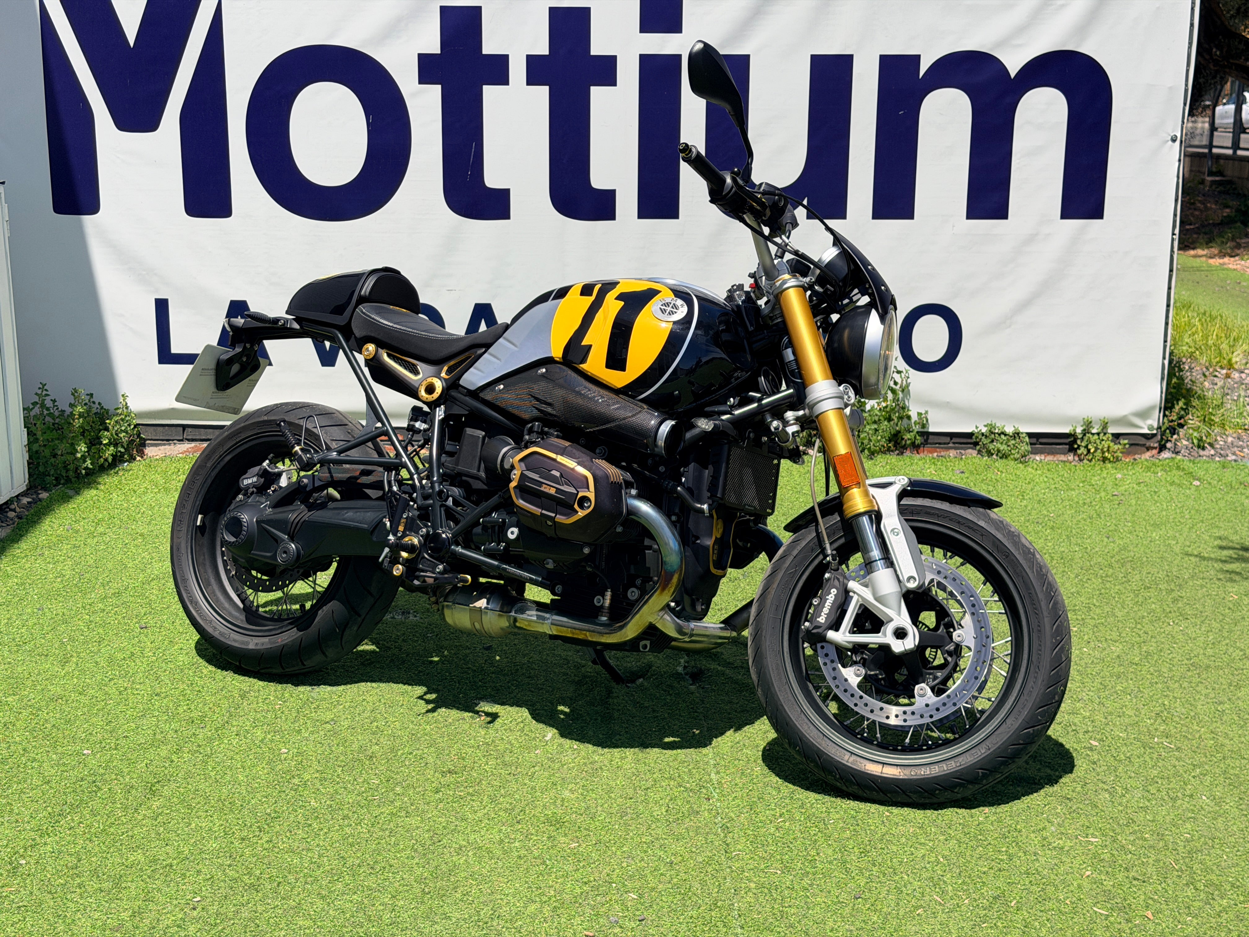 BMW R NINE T SCRAMBLER
