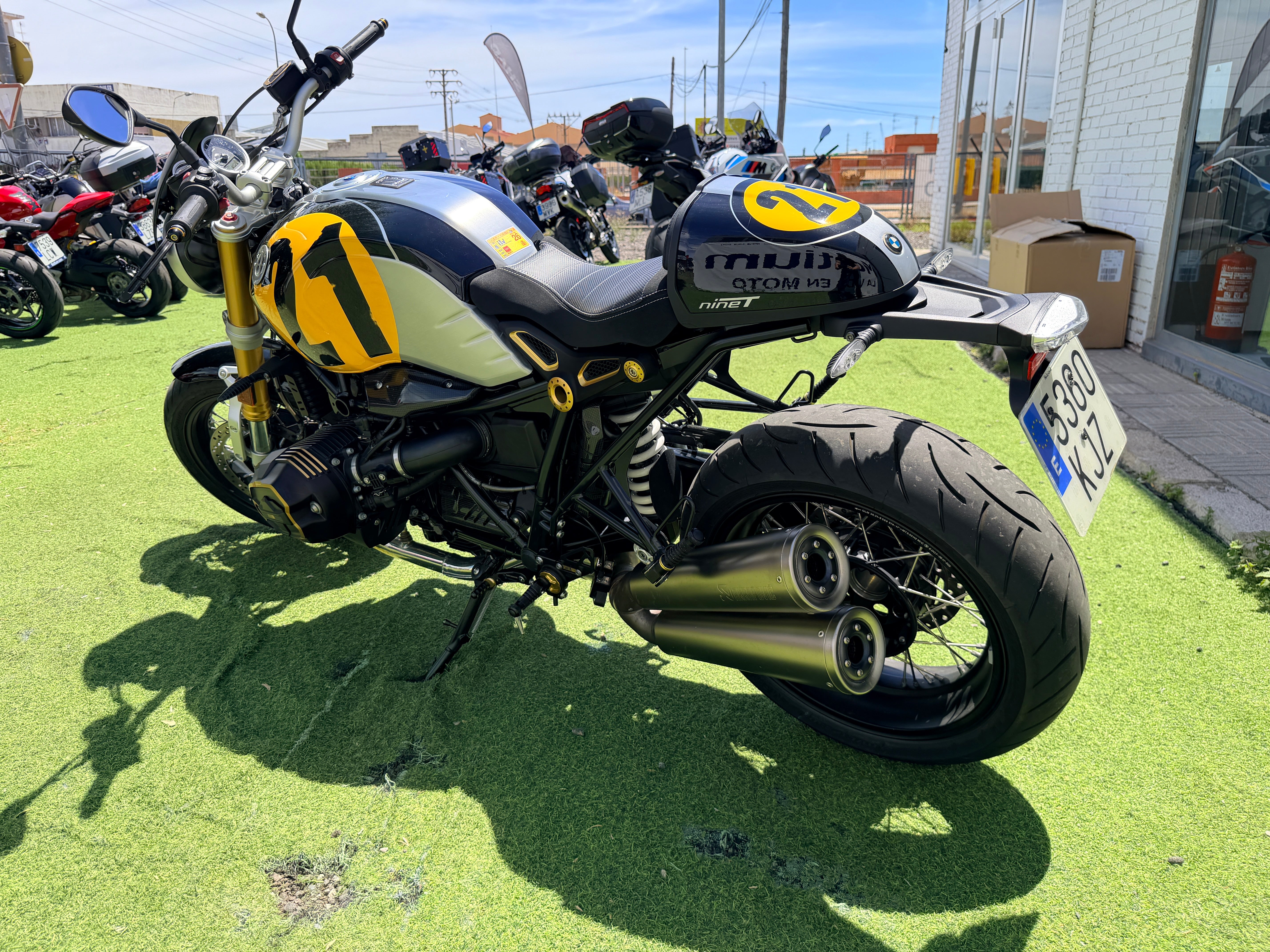 BMW R NINE T SCRAMBLER
