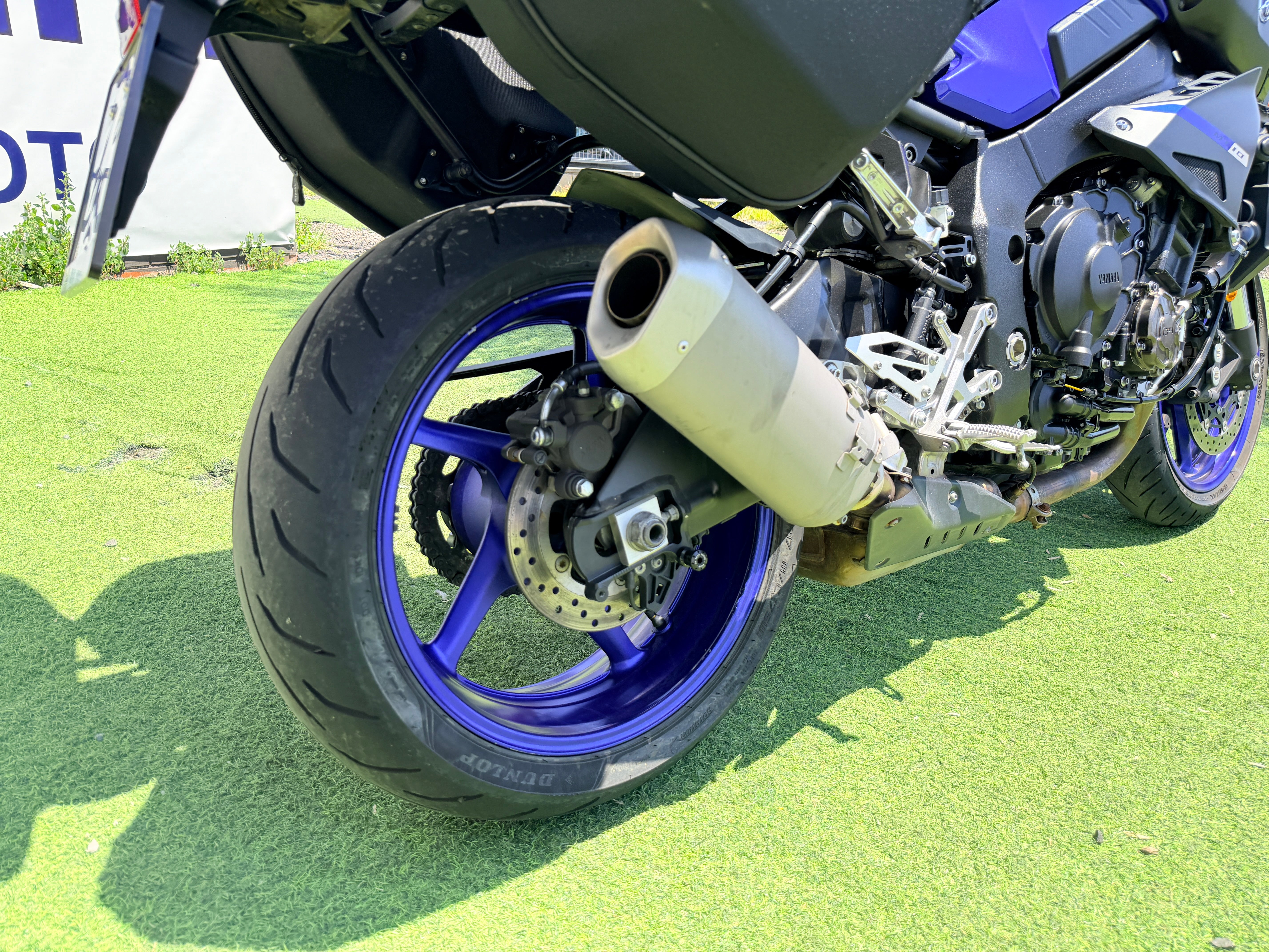 YAMAHA MT-10