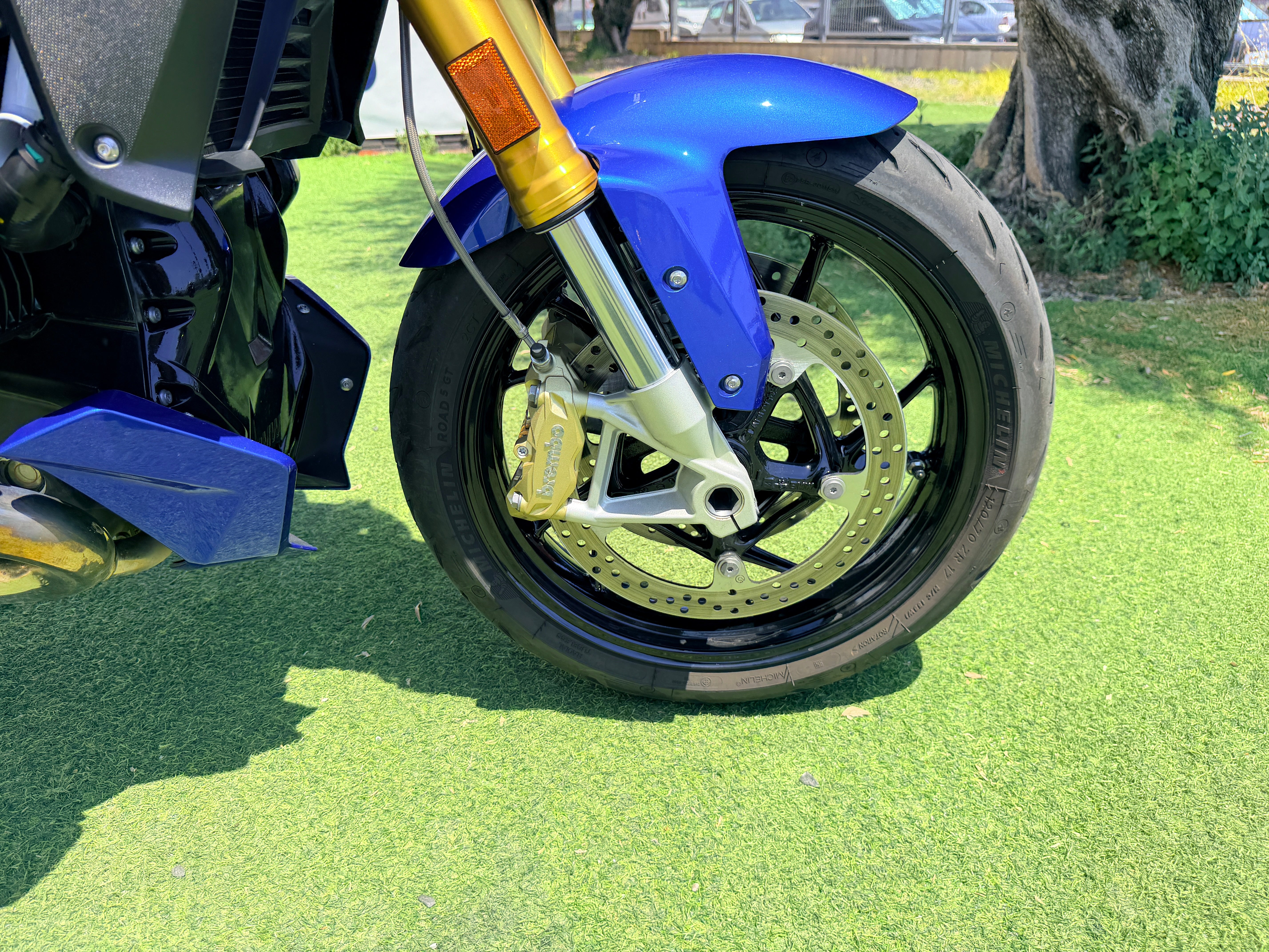 BMW R1250R
