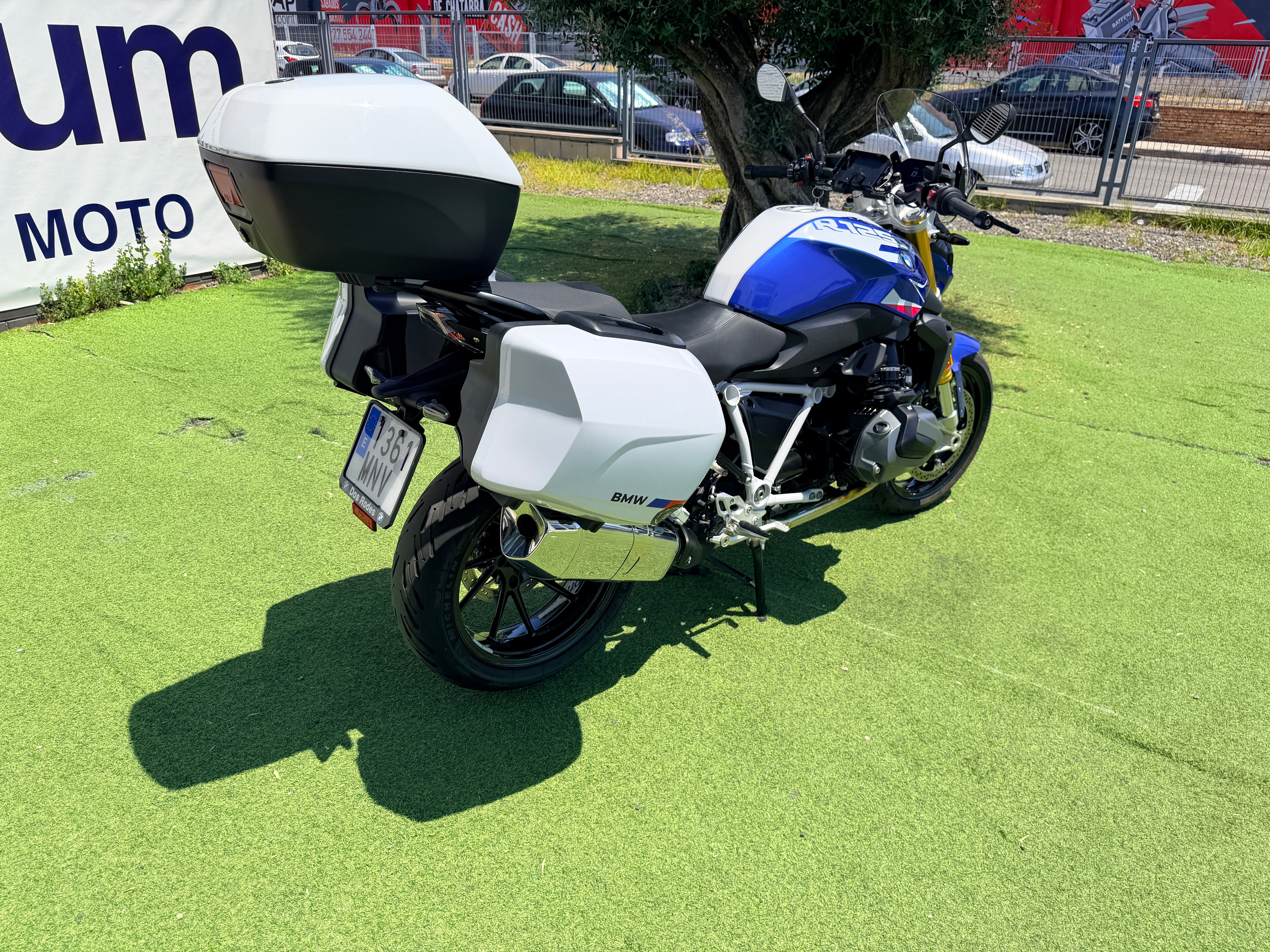 BMW R1250R