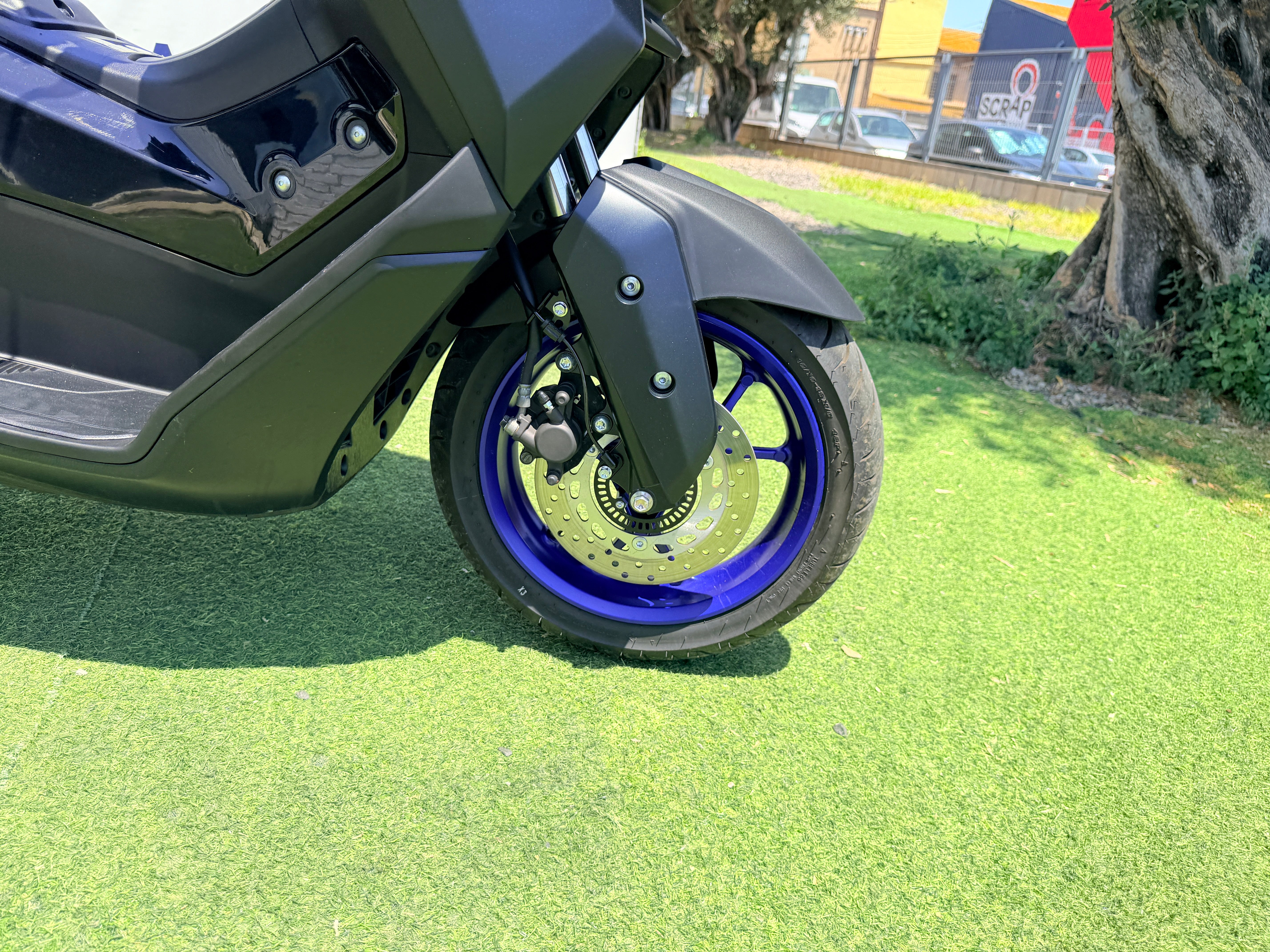 YAMAHA NMAX