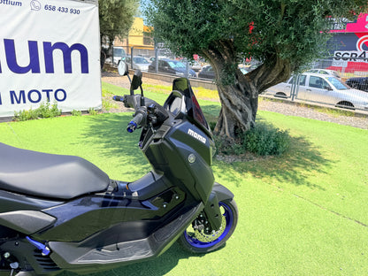 YAMAHA NMAX