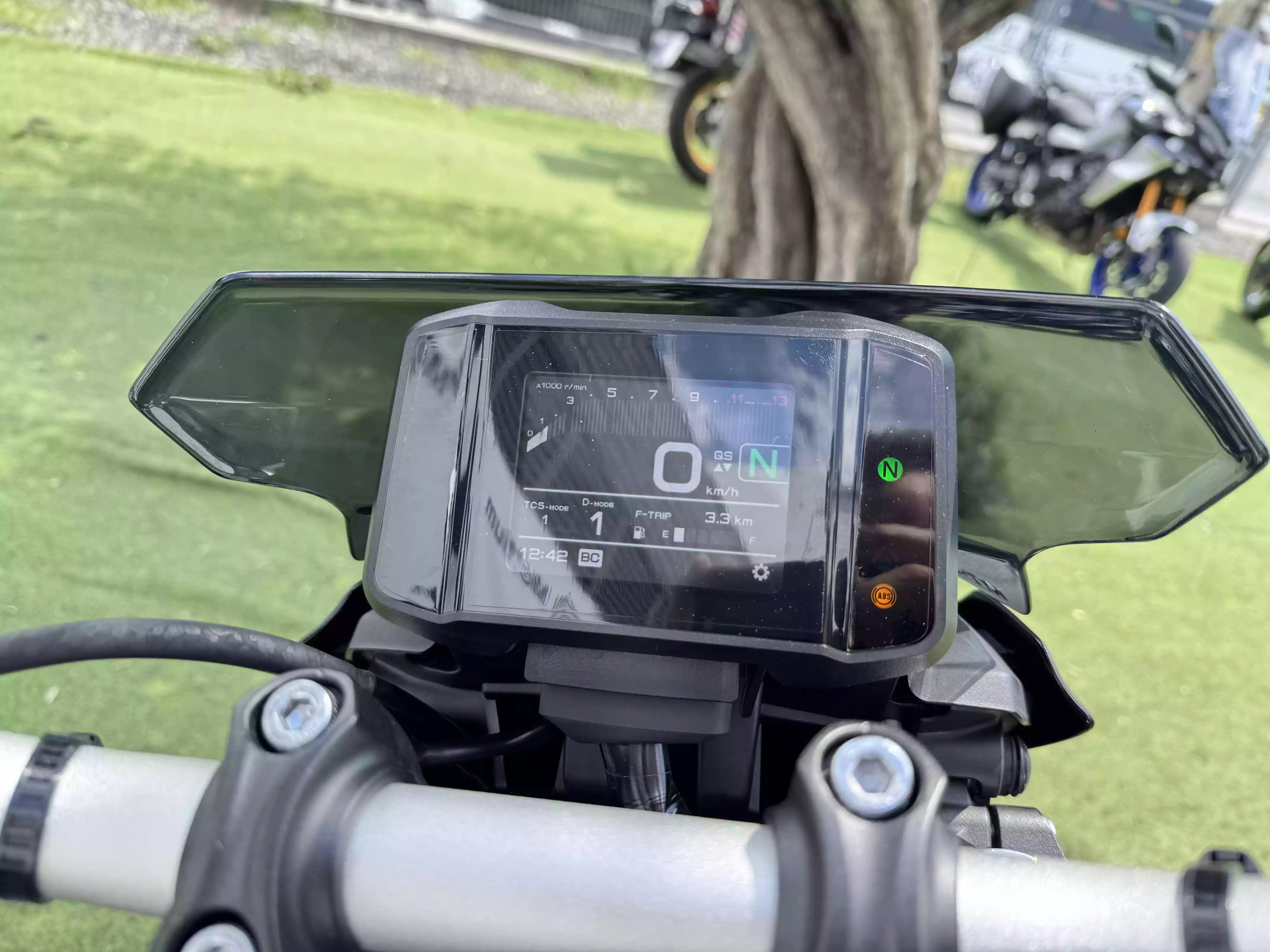 YAMAHA MT 09