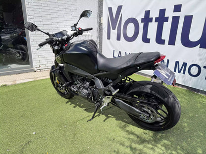 YAMAHA MT 09
