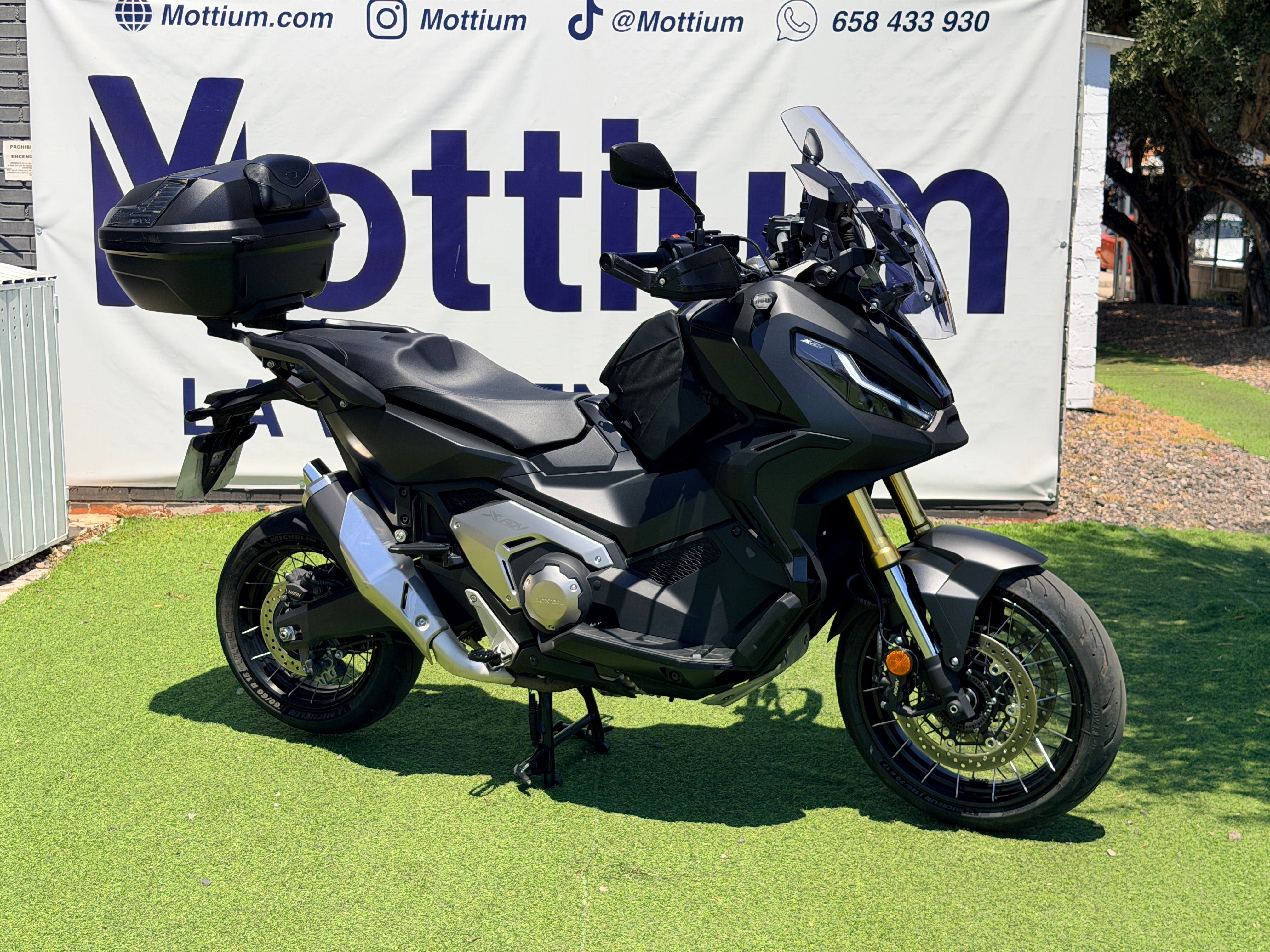 HONDA X-ADV 750