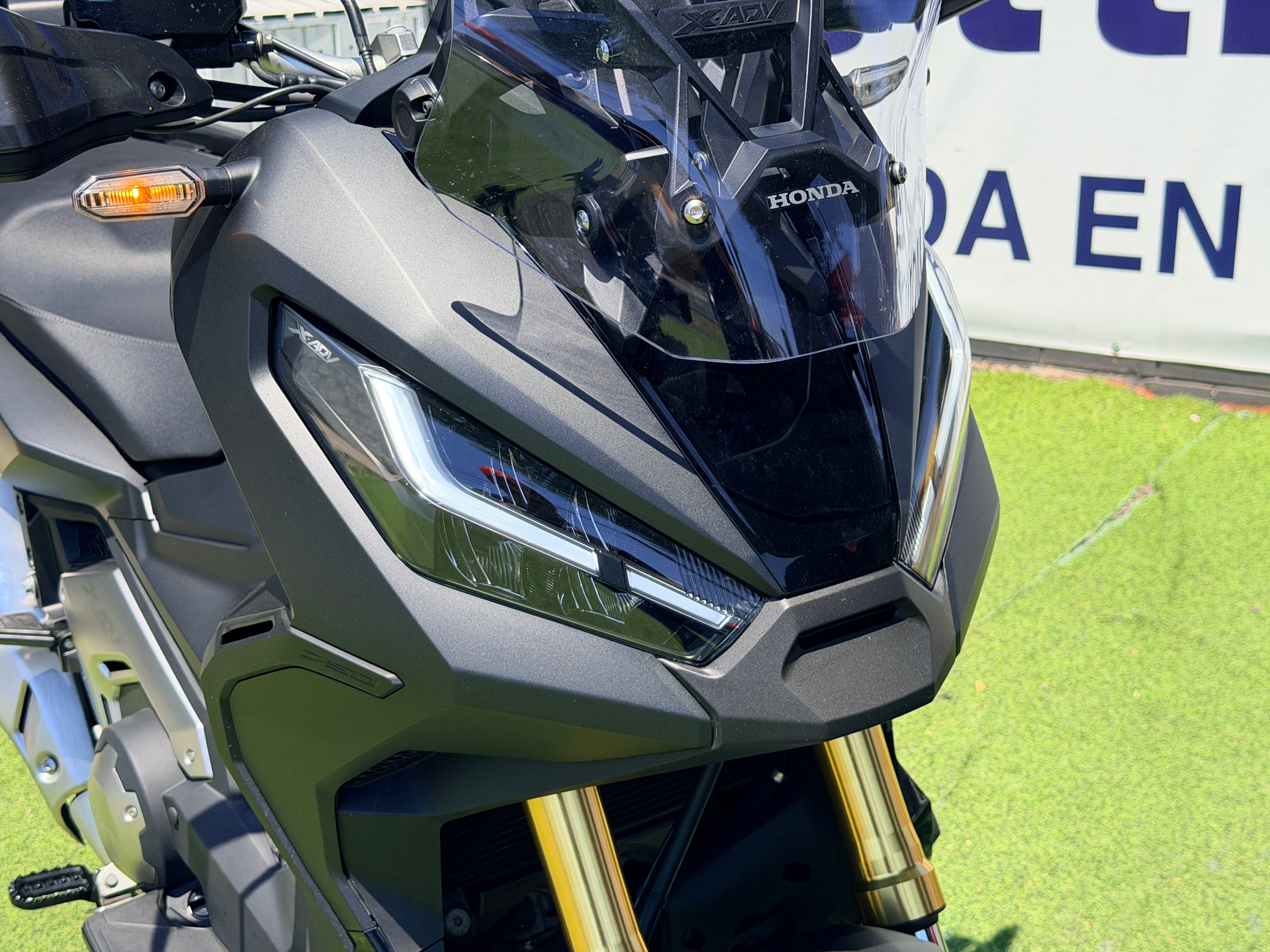 HONDA X-ADV 750