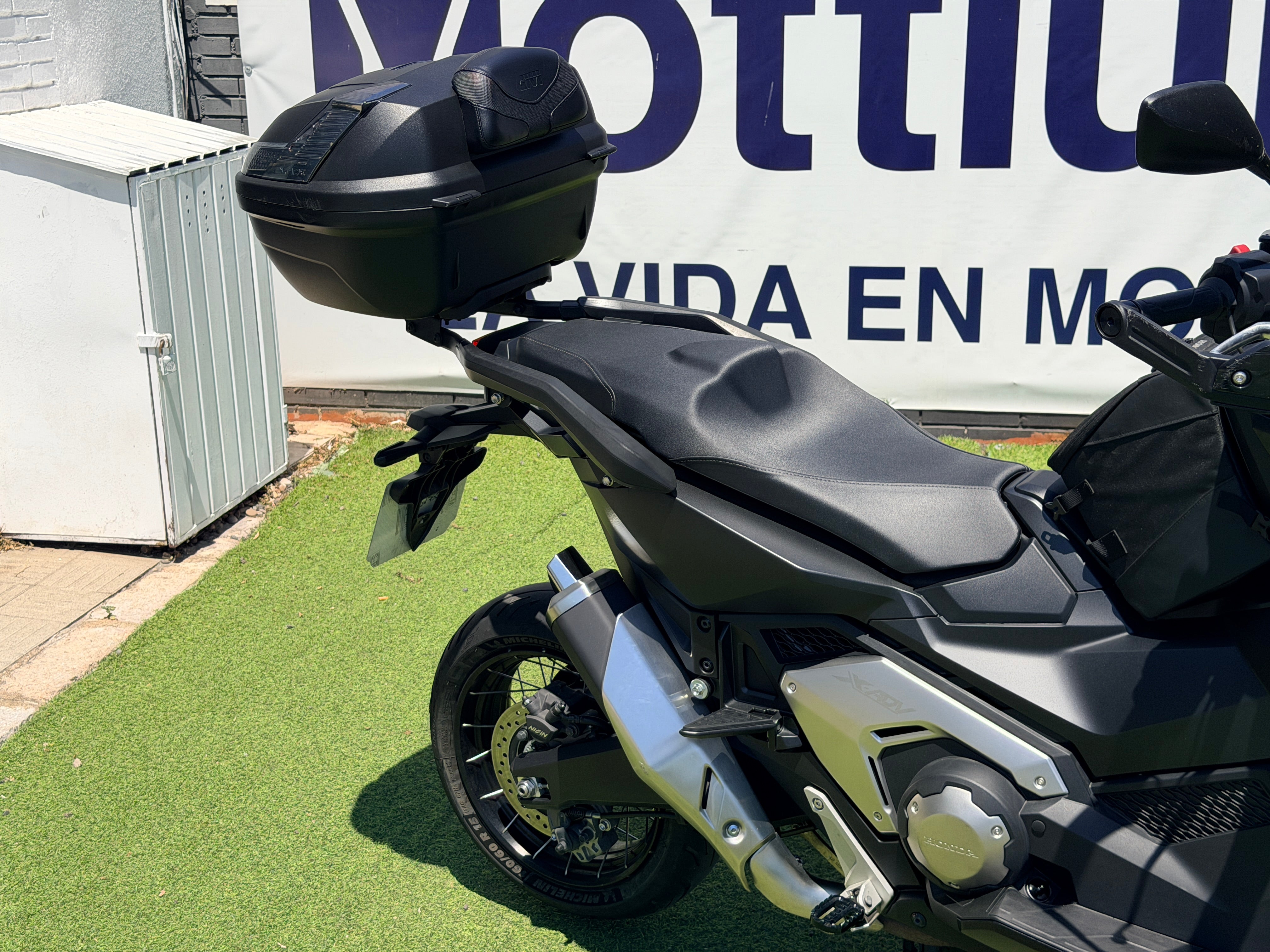HONDA X-ADV 750