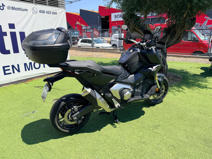 HONDA X-ADV 750