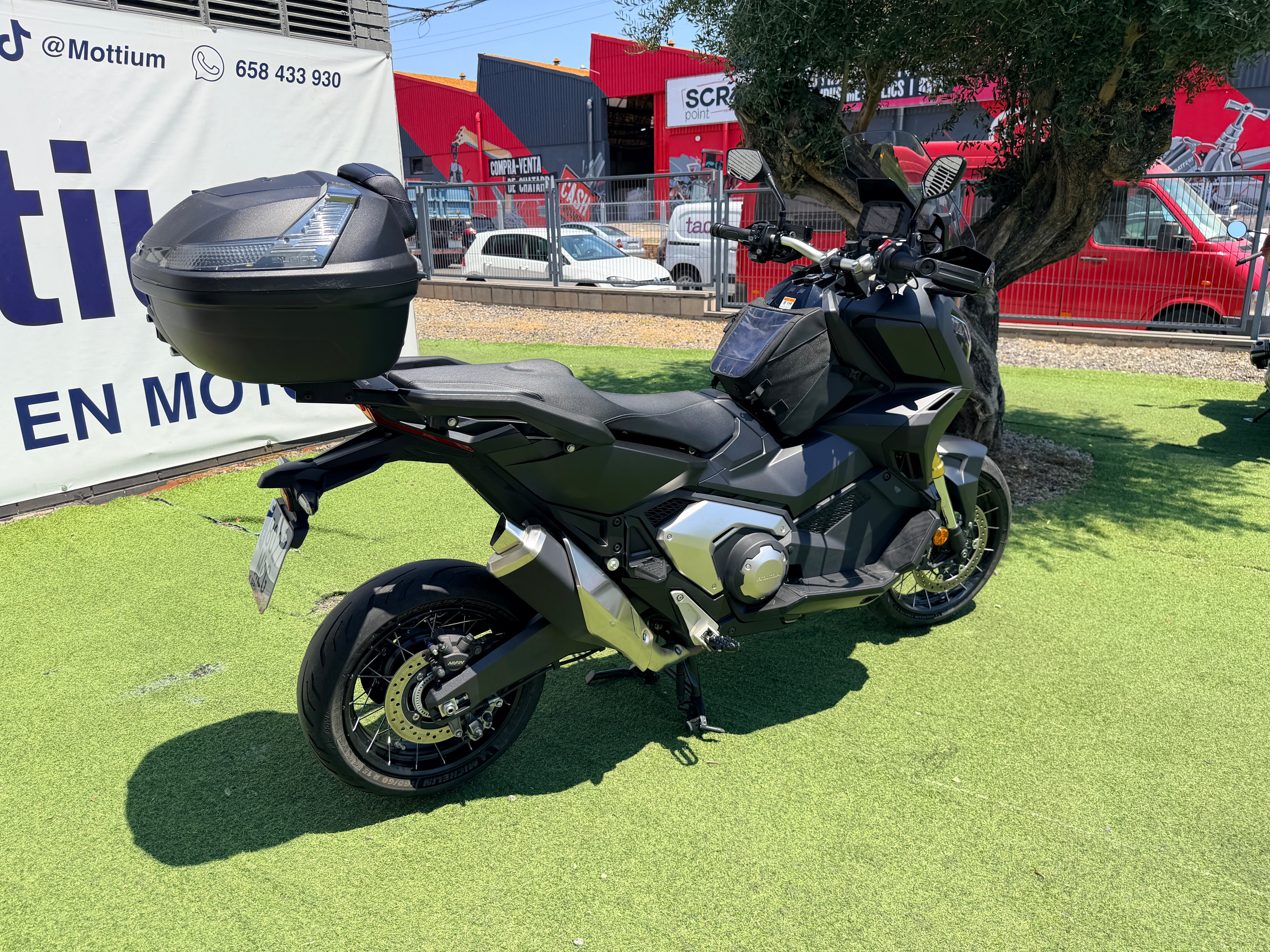 HONDA X-ADV 750