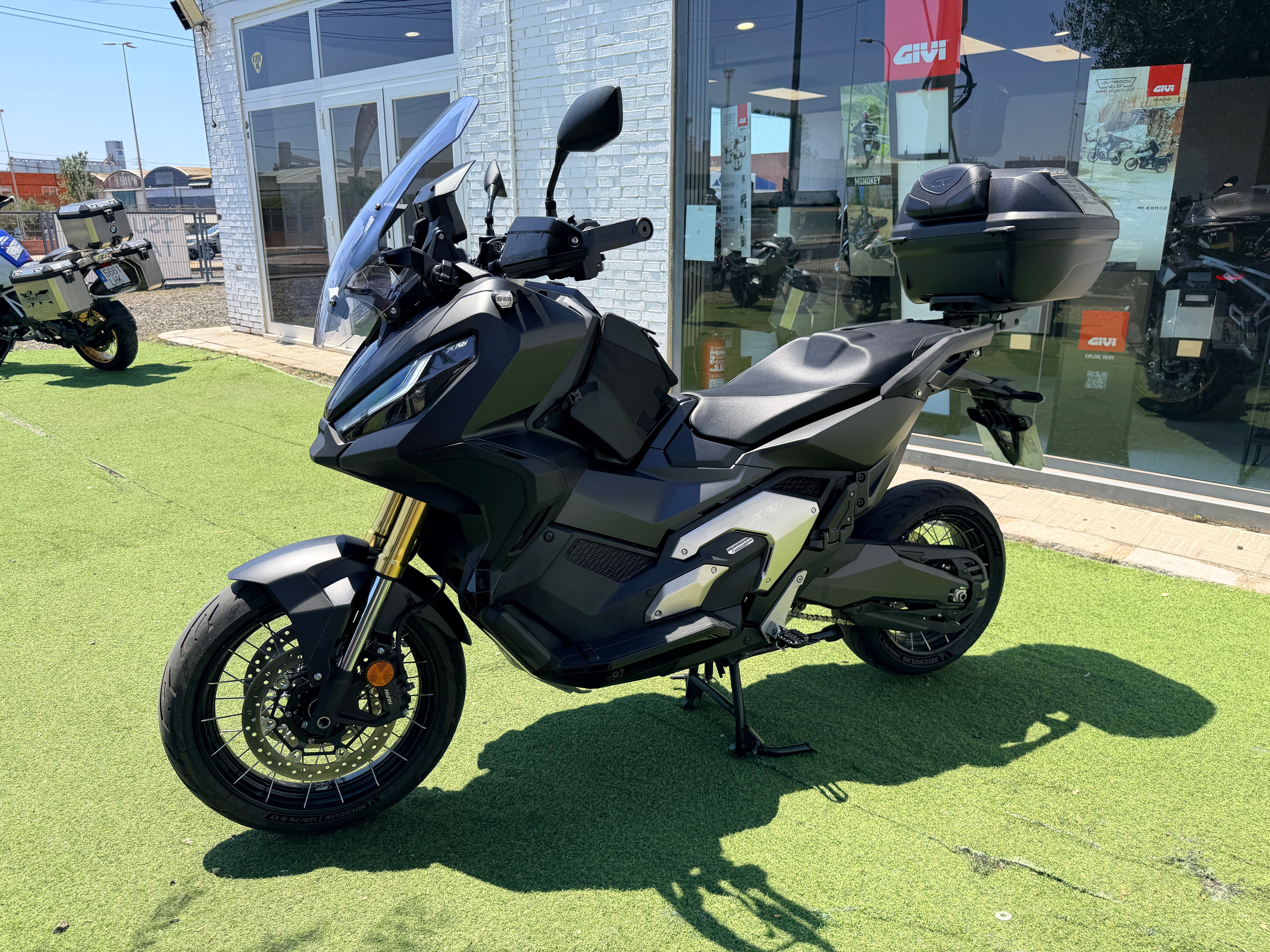 HONDA X-ADV 750
