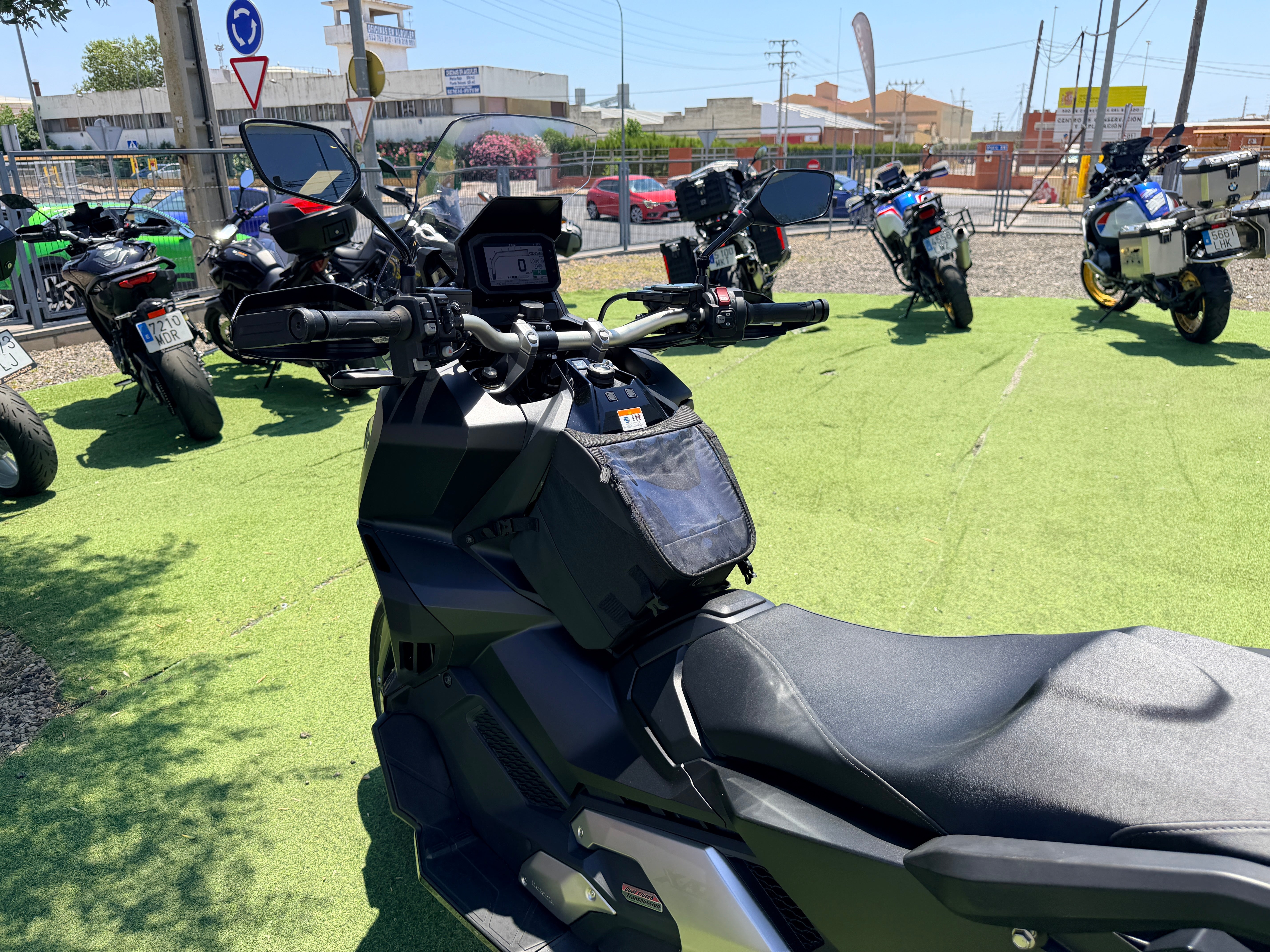 HONDA X-ADV 750