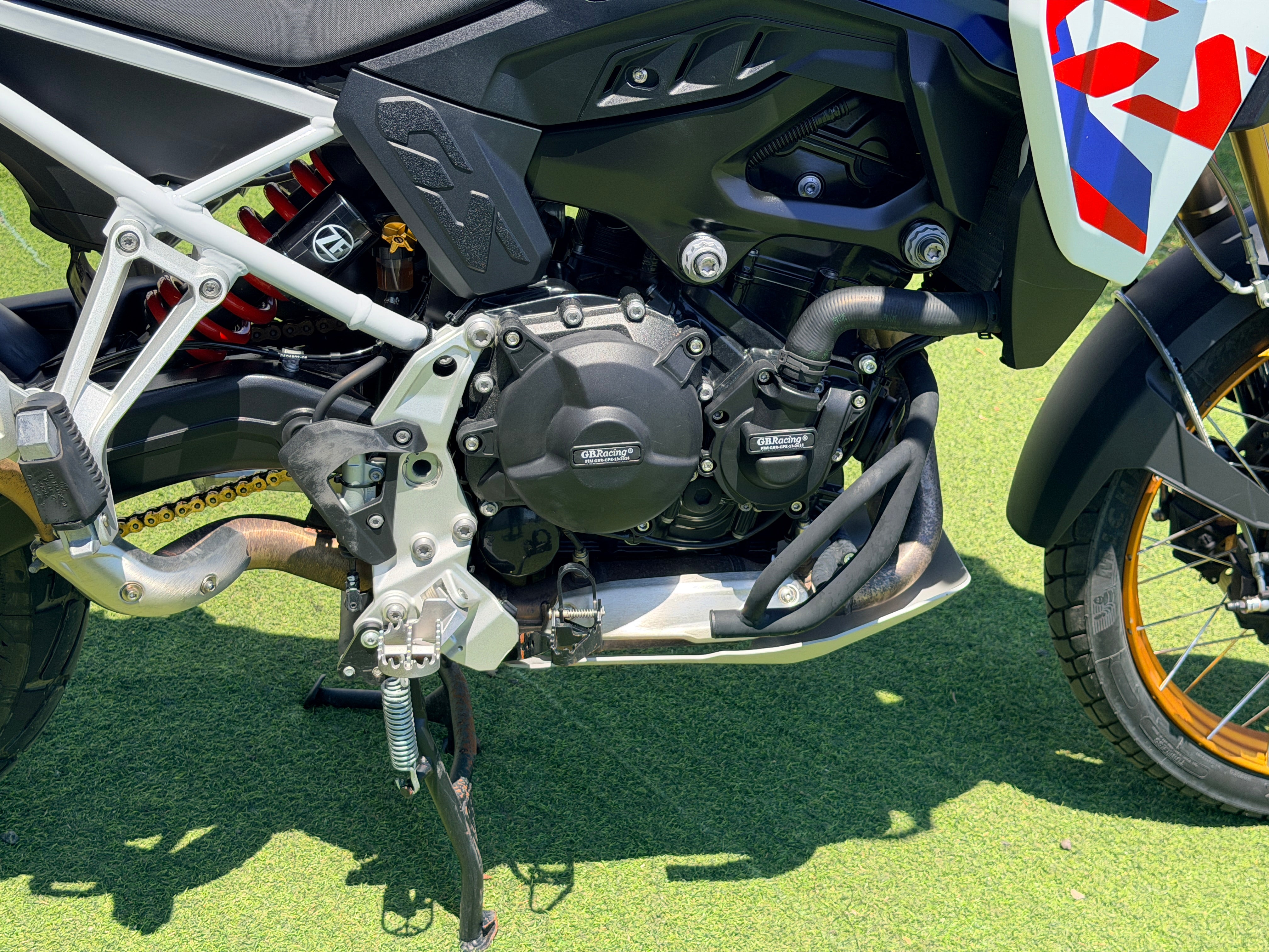 BMW F 900 GS