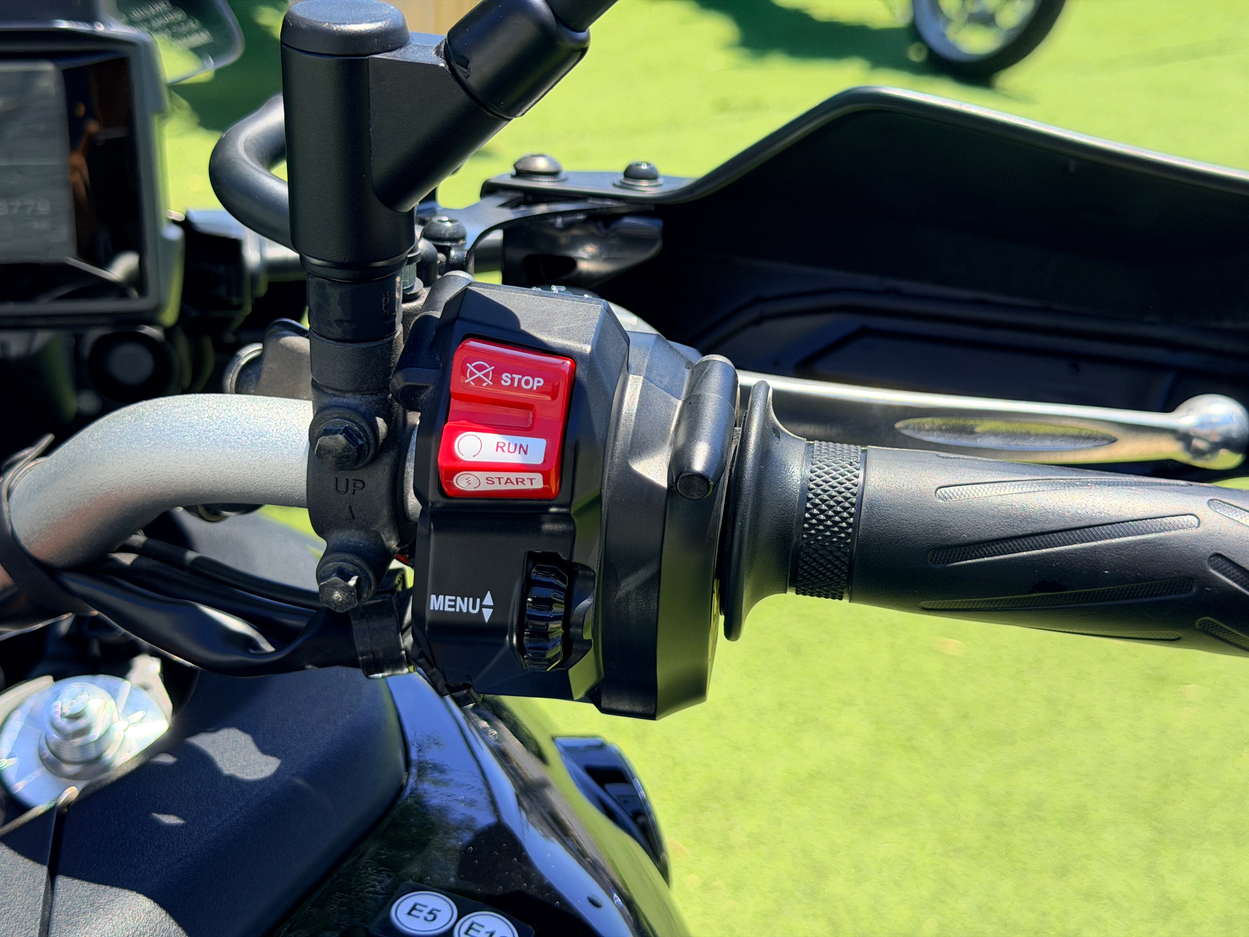 YAMAHA TRACER 9
