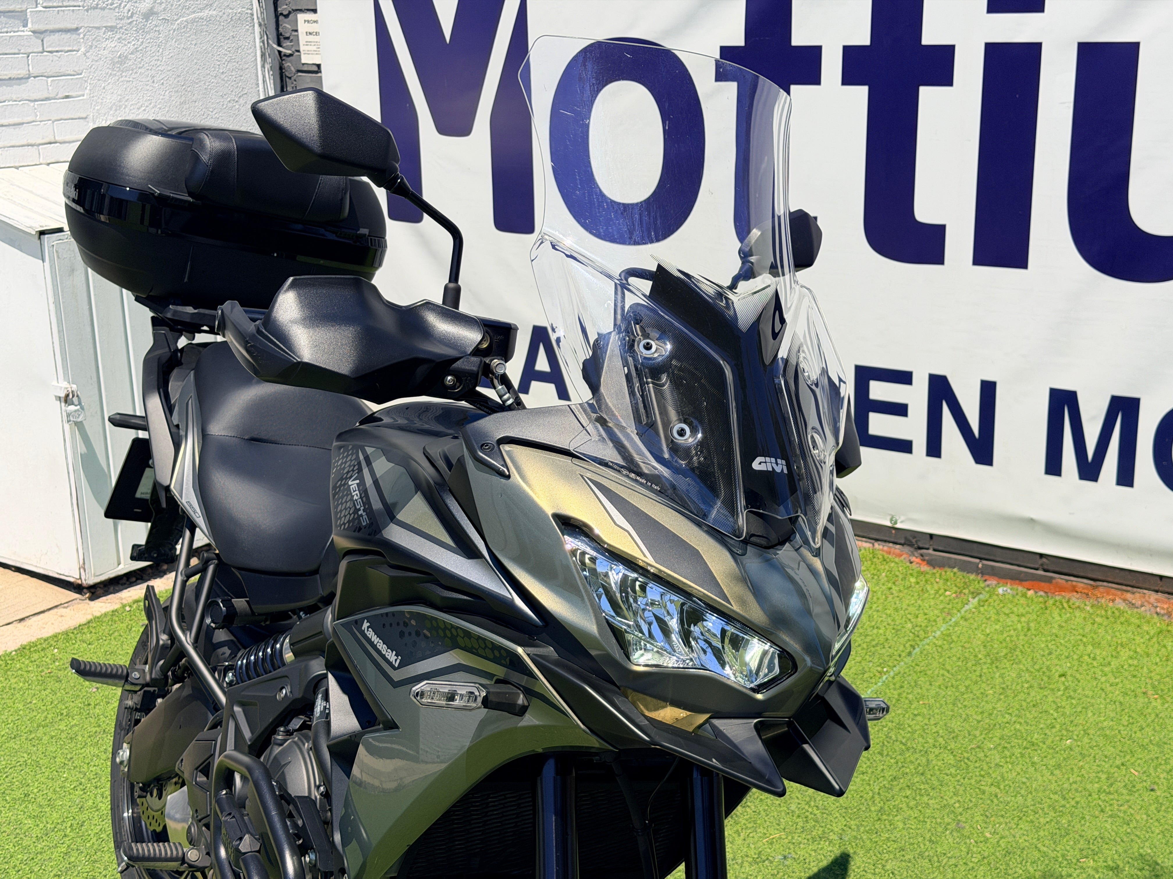 KAWASAKI VERSYS 650