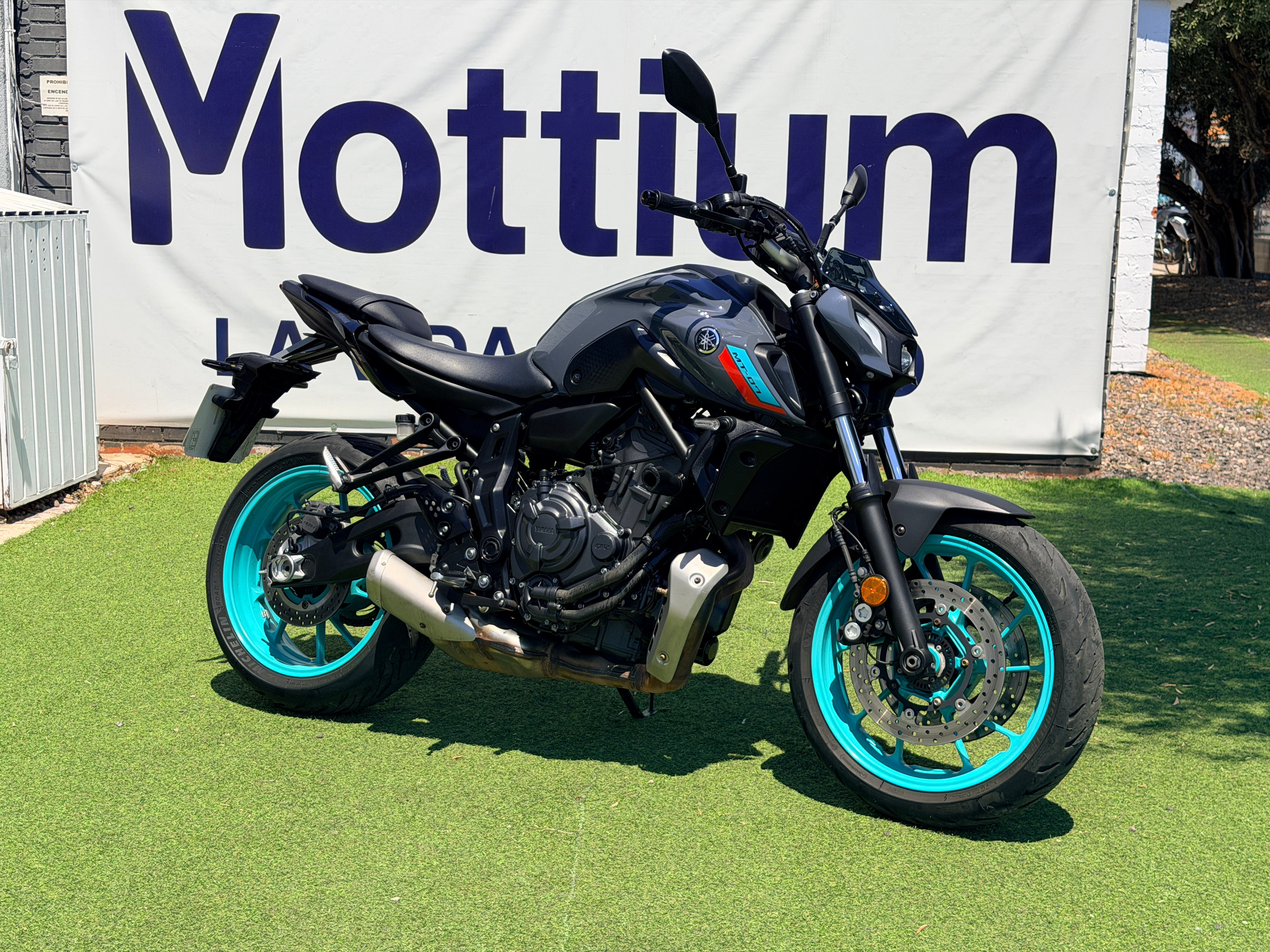 YAMAHA MT-07
