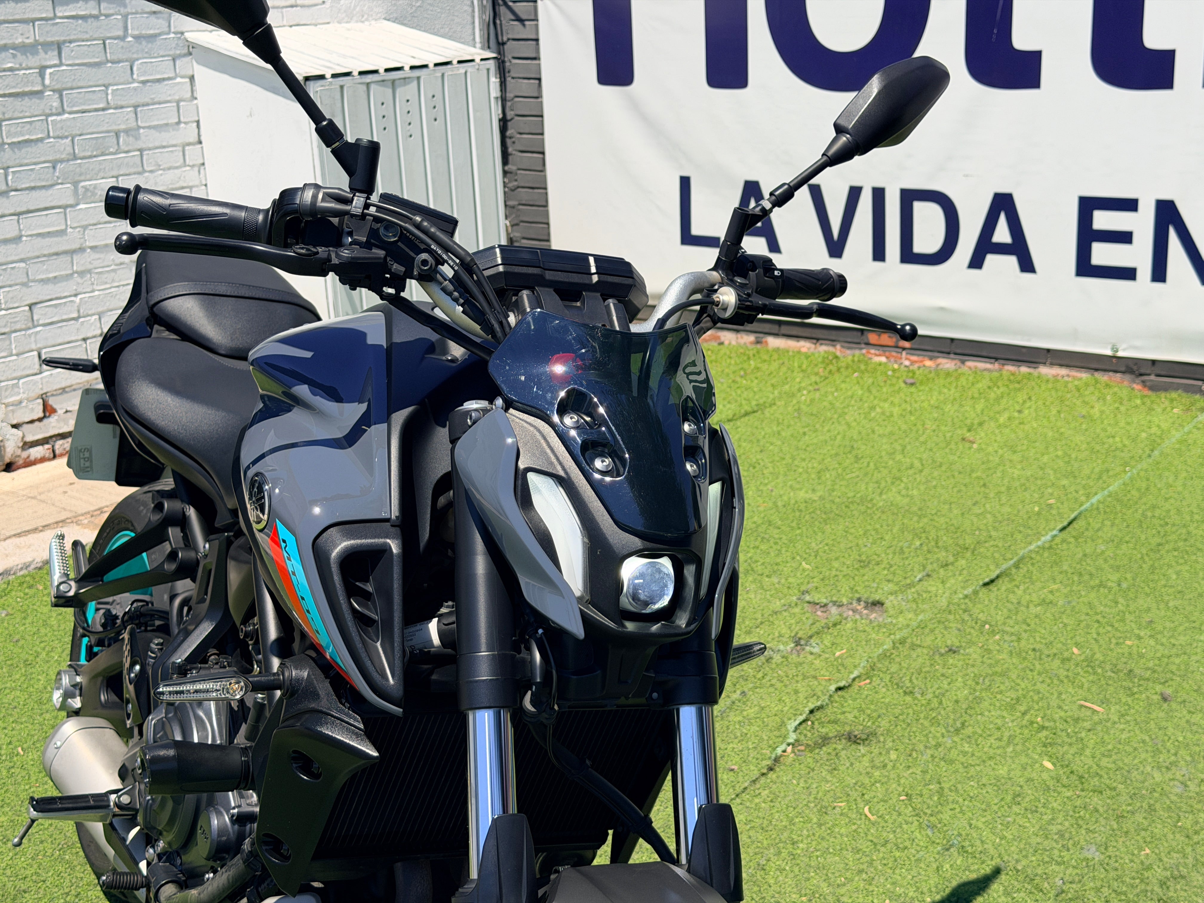 YAMAHA MT-07