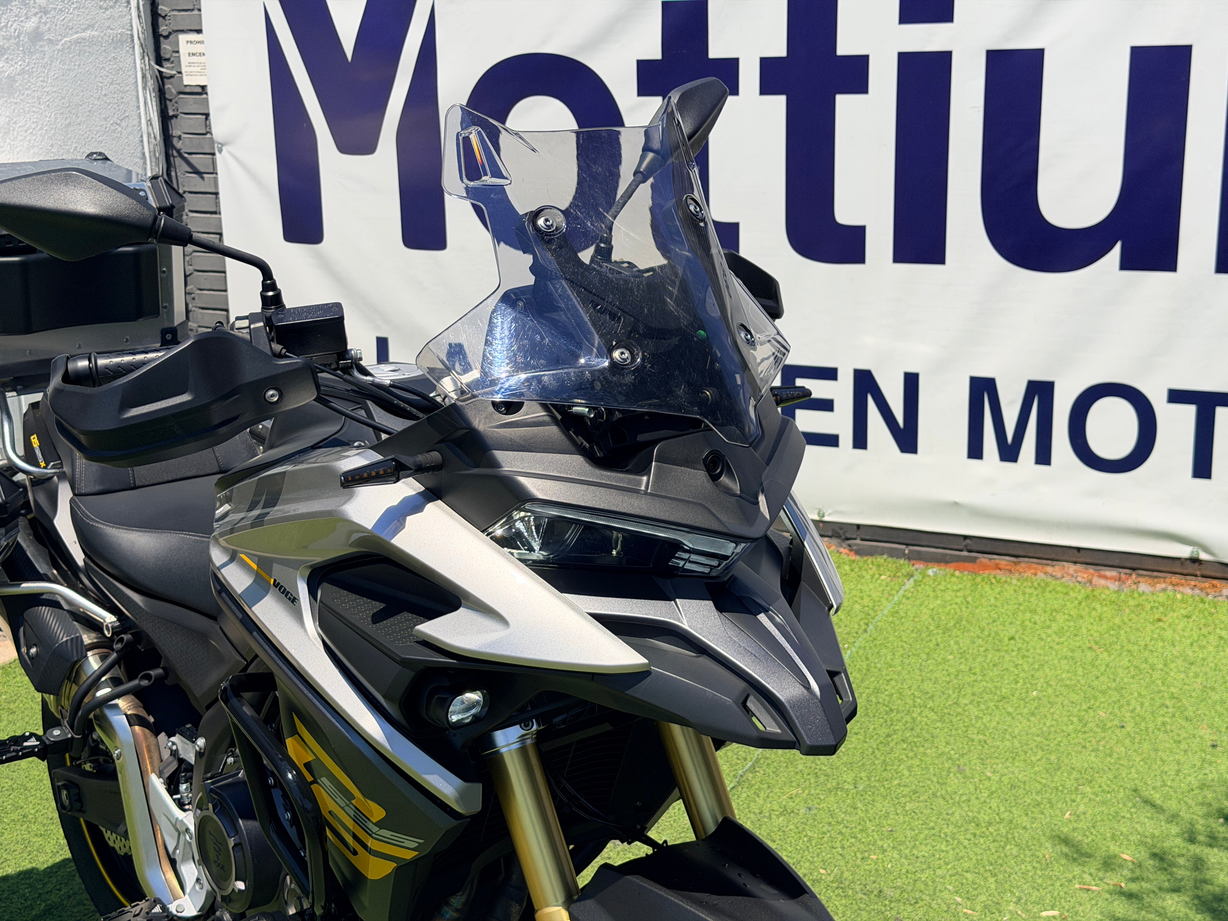 VOGE 525DSX